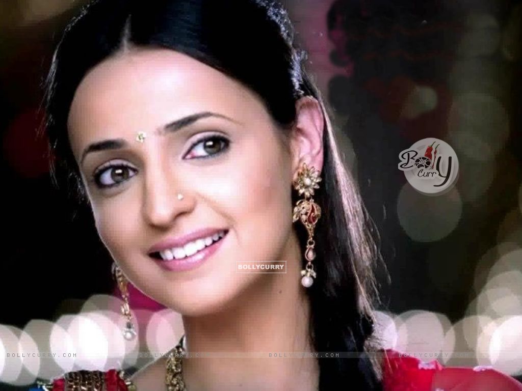 Khushi Size - Sanaya Irani - HD Wallpaper 