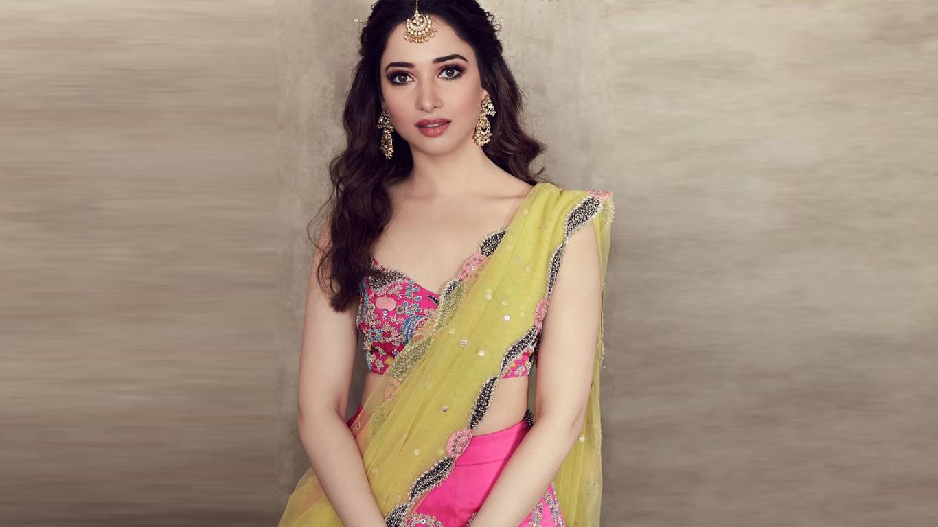 Tamannaah Wallpapers - Tamanna New Photo Gallery - HD Wallpaper 