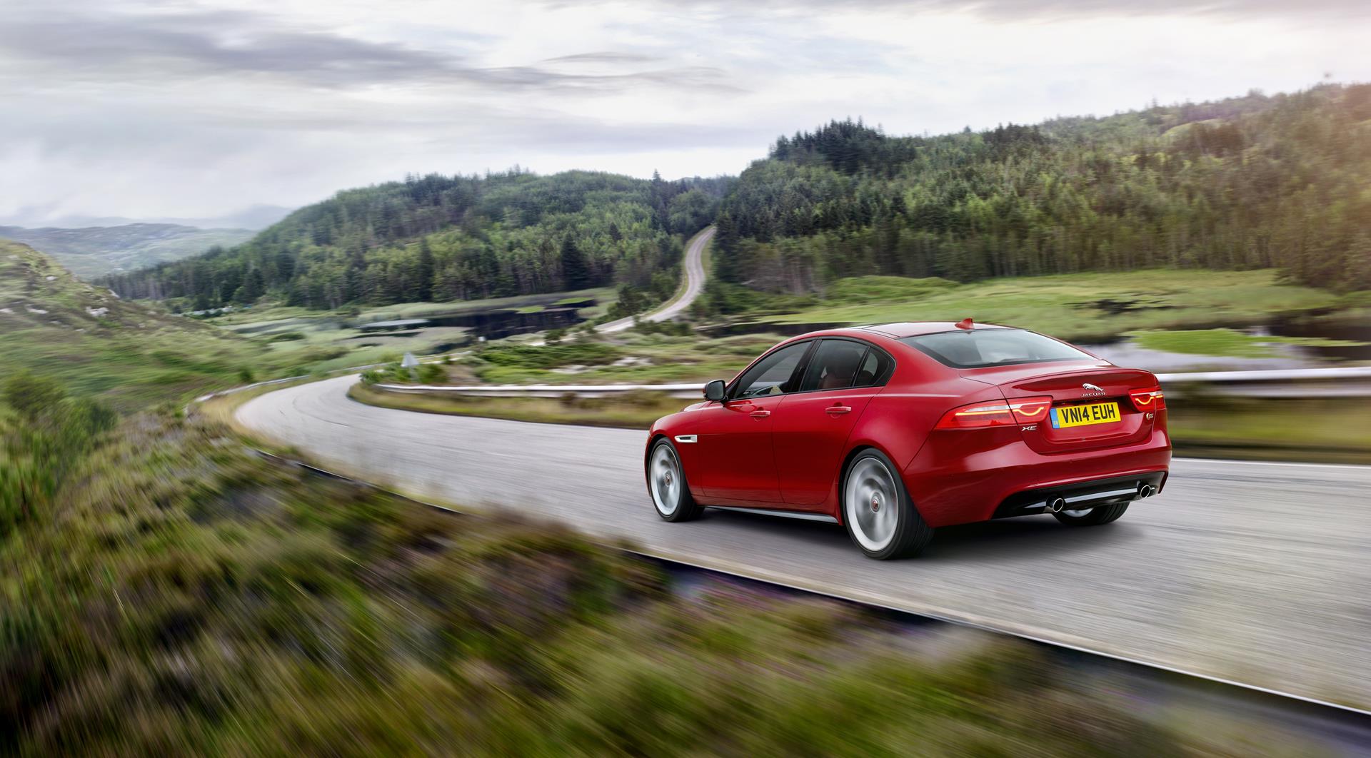 2015 Jaguar Xe Wallpapers - Jaguar Xe 2 Hd - HD Wallpaper 