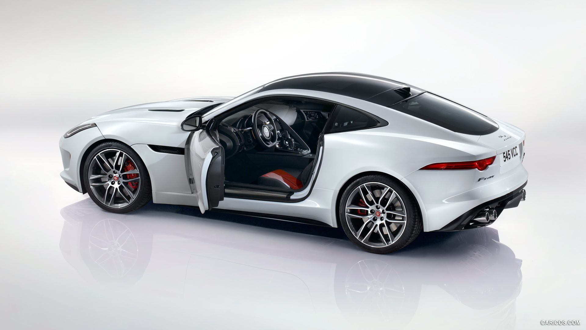 Jaguar F Type White Coupe - HD Wallpaper 