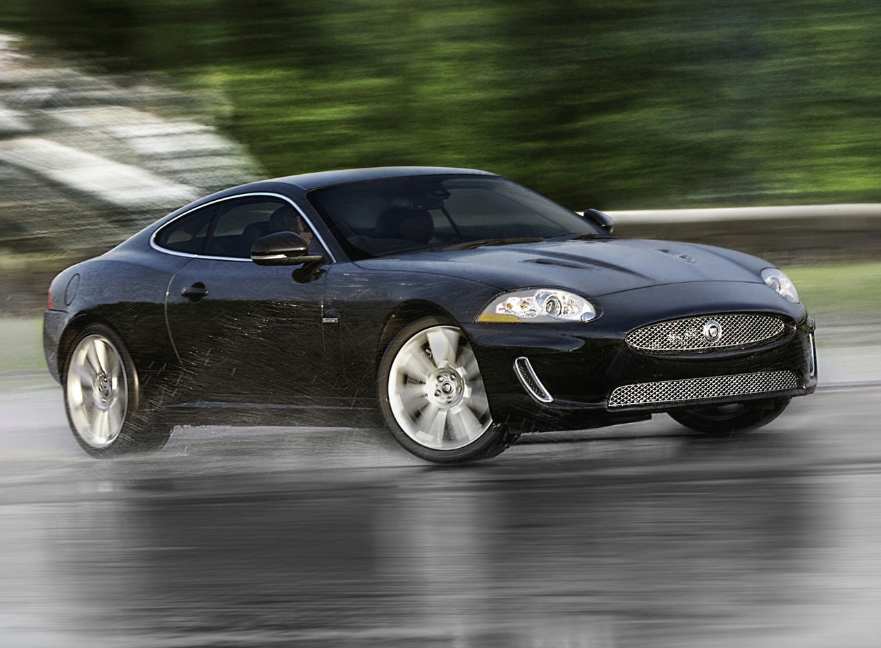 Jaguar F Type Coupe 2010 - HD Wallpaper 