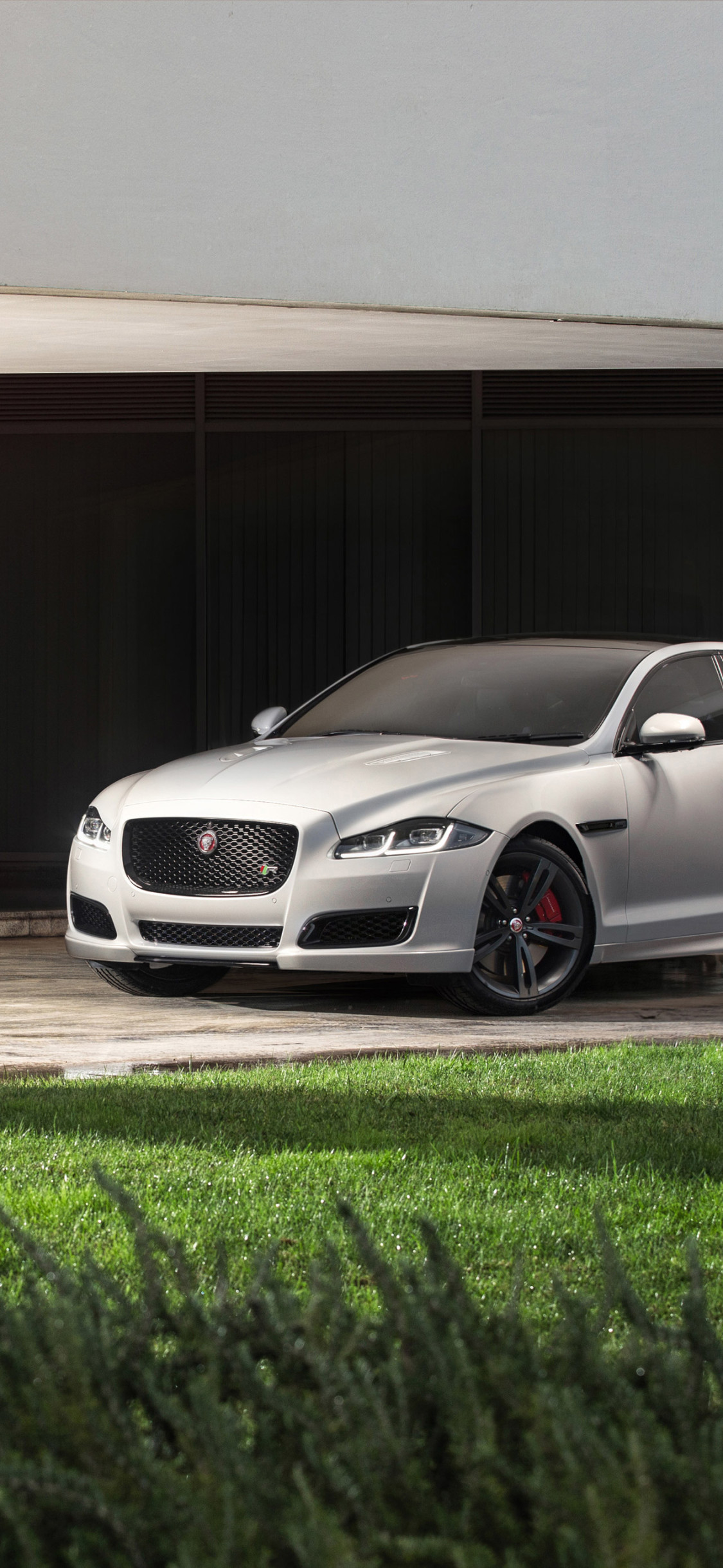 Jaguar Xj - HD Wallpaper 