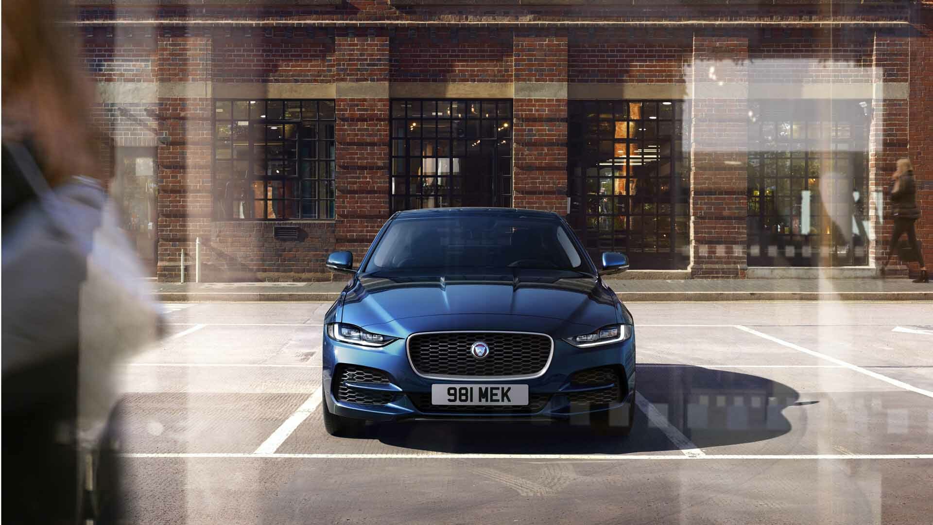 Jaguar Xe Price In India 2019 - HD Wallpaper 