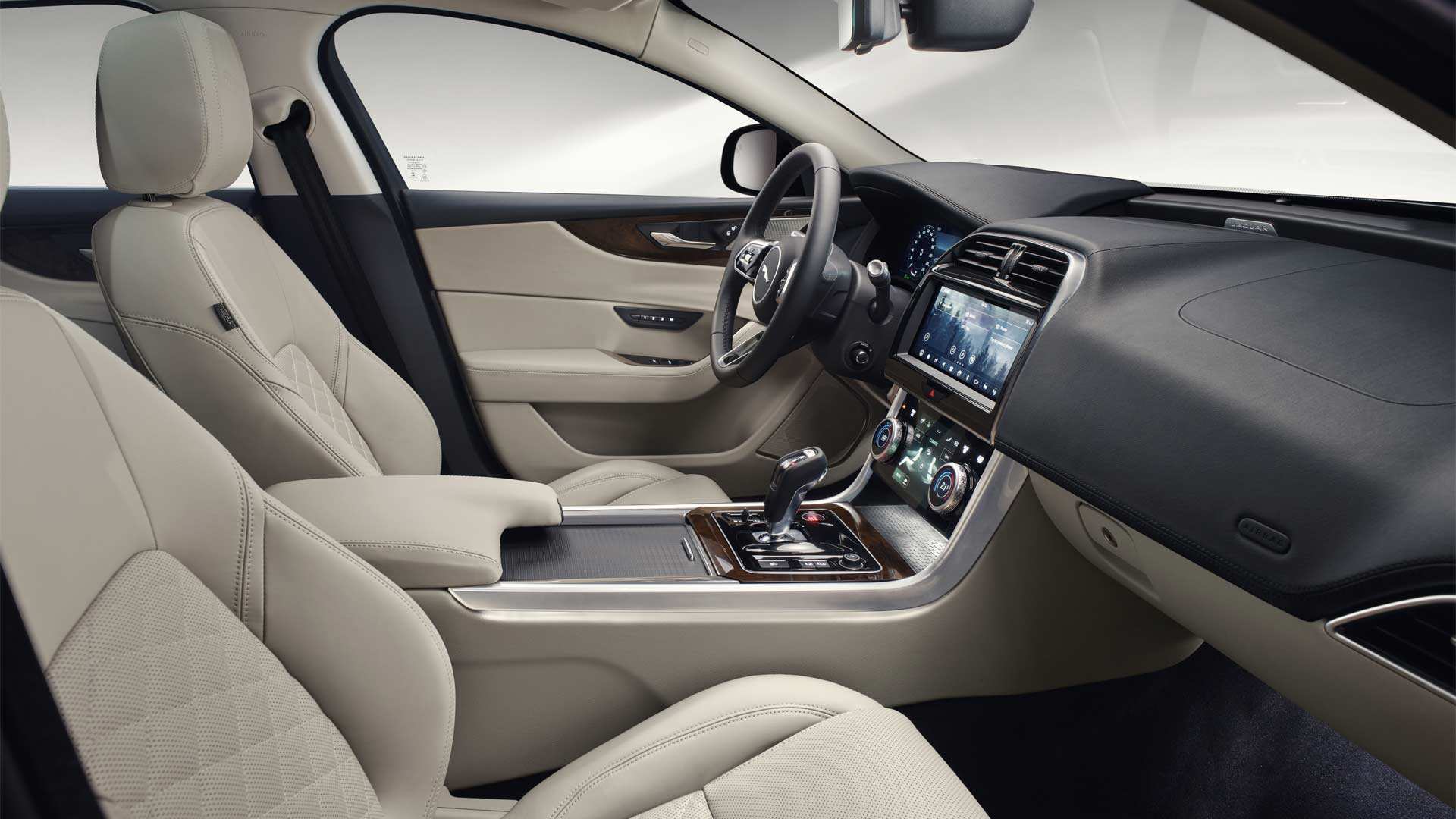 62 The New Jaguar Xe 2020 Interior Images - Jaguar Xe 2020 Interior - HD Wallpaper 