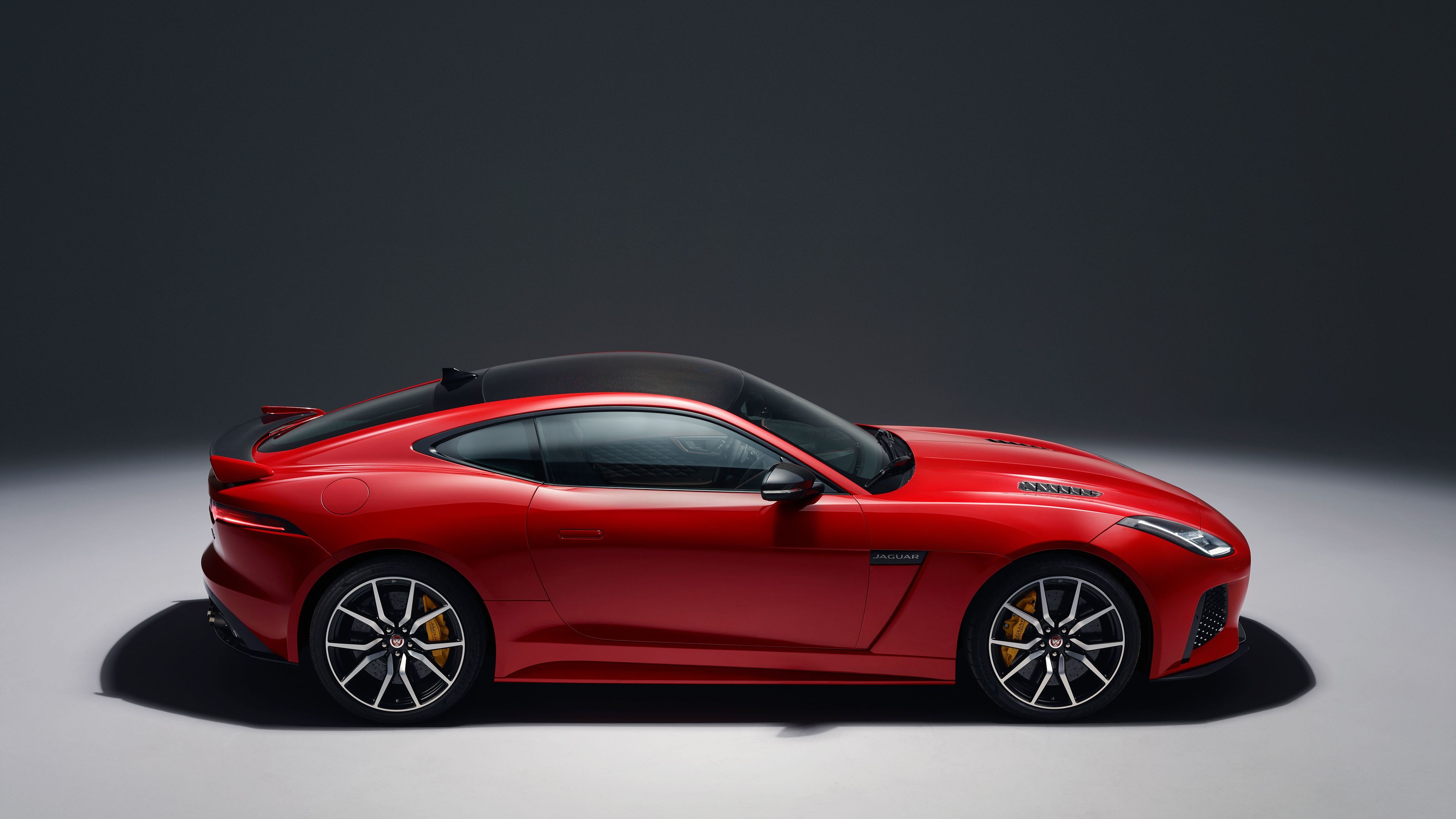 2018 Jaguar F Type Svr Side View - Jaguar Ftype Piecha Heckspoiler - HD Wallpaper 