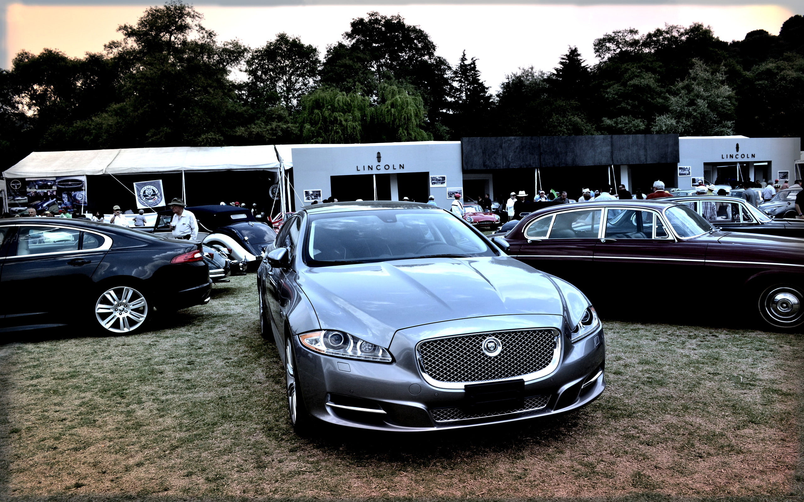 Jaguar Xj - HD Wallpaper 