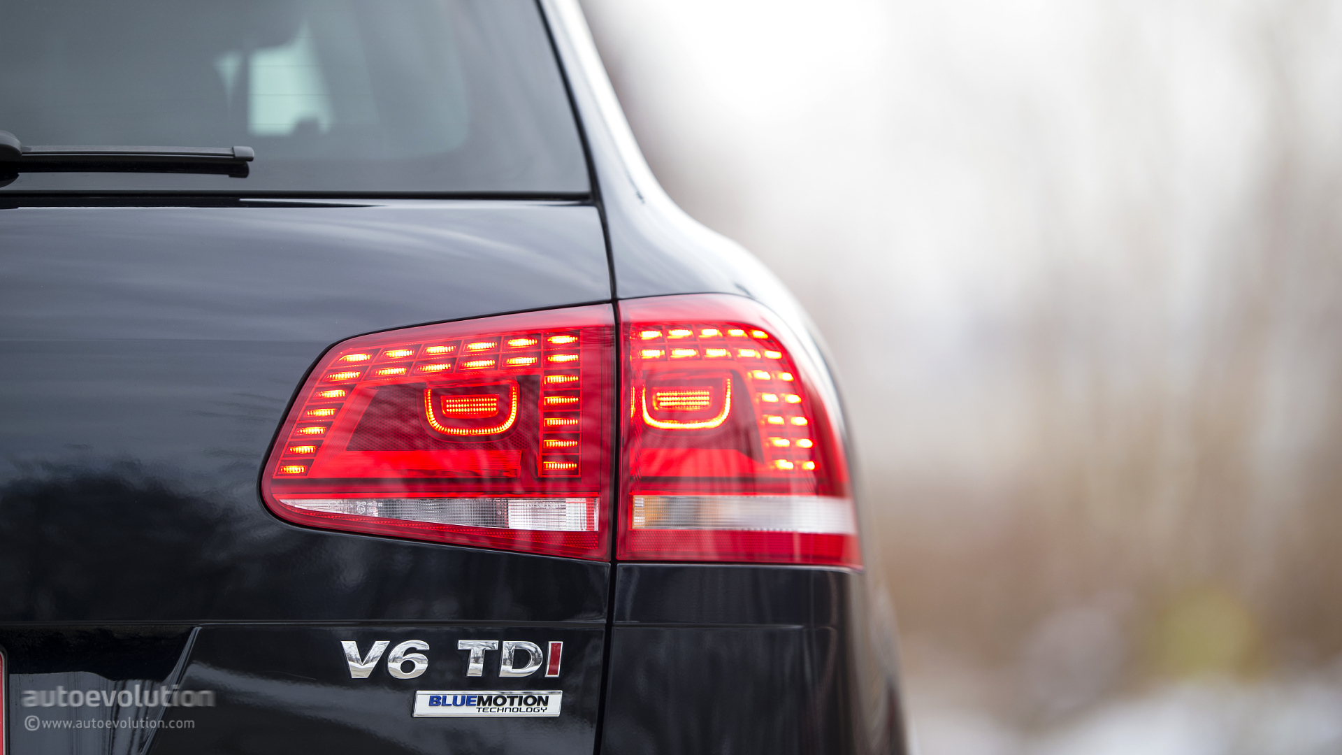 Volkswagen Touareg - HD Wallpaper 