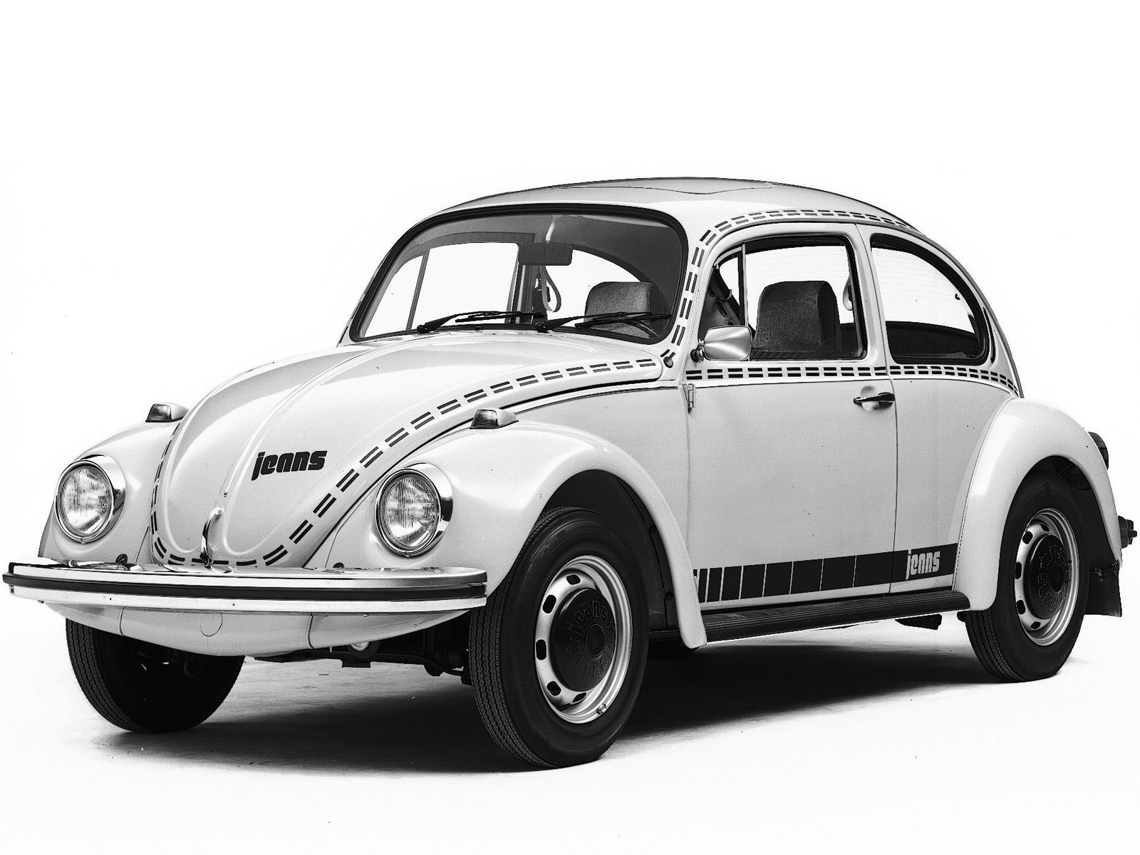 Beetle Car White Background - HD Wallpaper 
