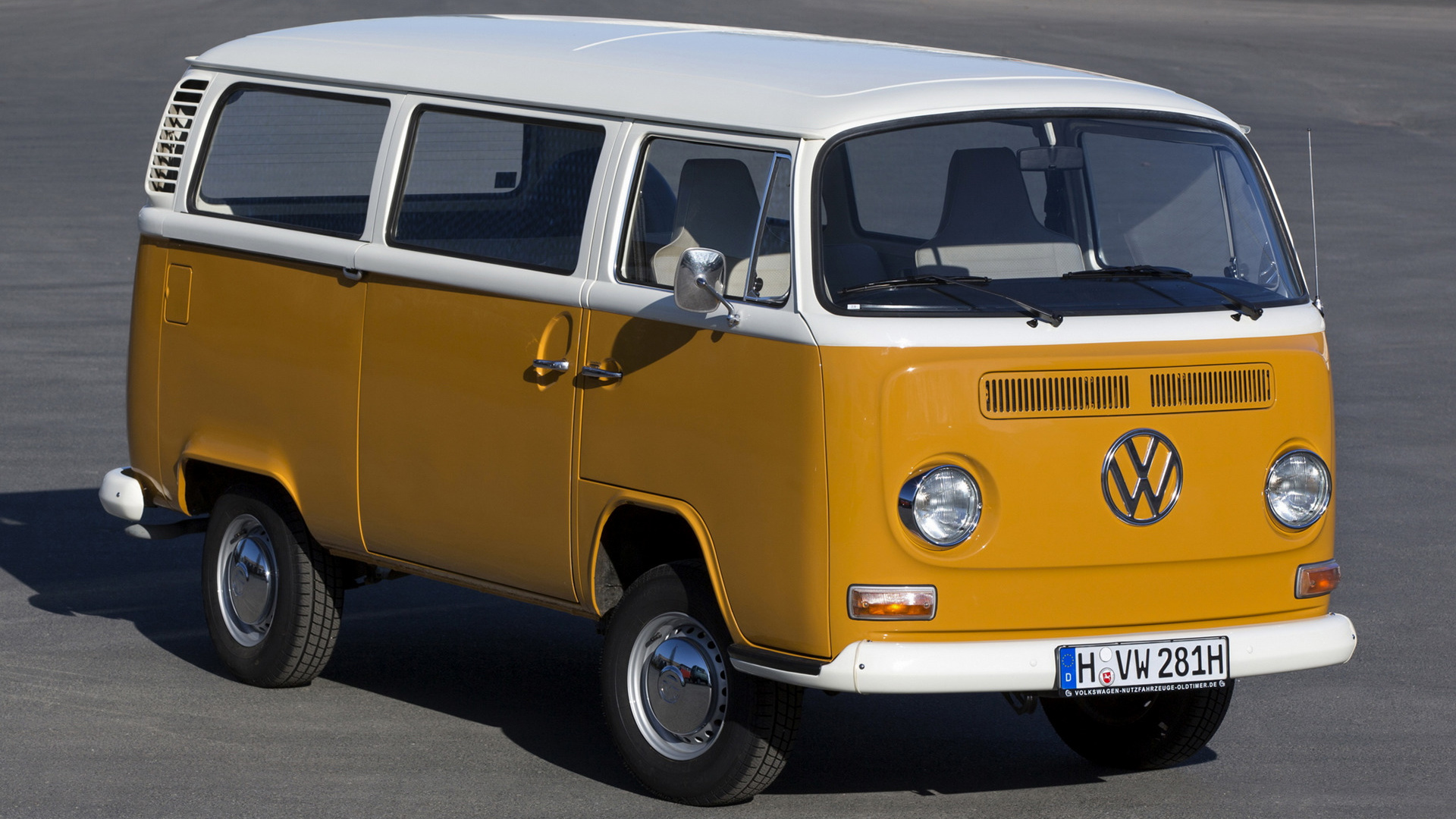 Volkswagen T2 Bus - HD Wallpaper 