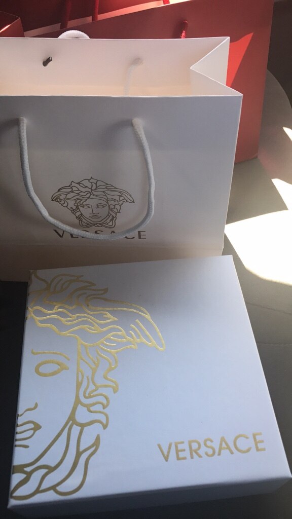 Gold And White Versace Cardboard Box With Paper Bag - Versace Gold White Box - HD Wallpaper 