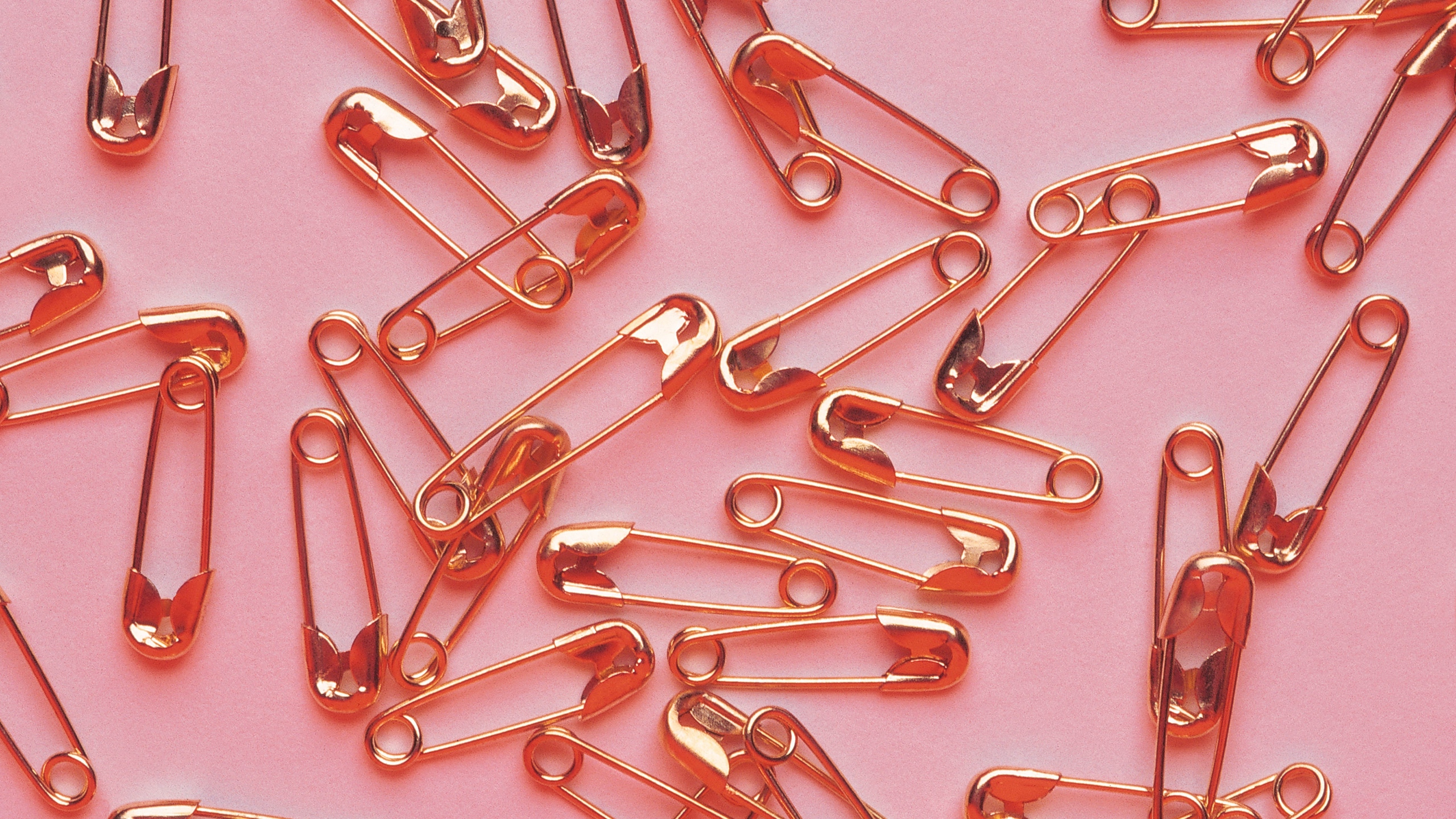Wallpaper Pins, Metal, Gold, Pink Background - Pink Wallpapers For Laptop - HD Wallpaper 
