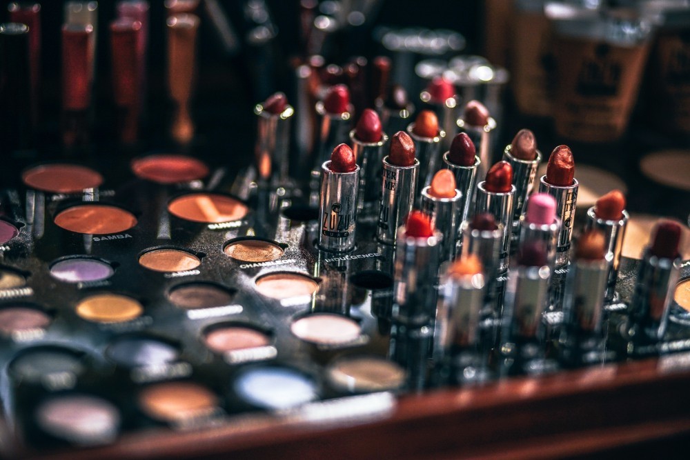 Eye Shadow - HD Wallpaper 