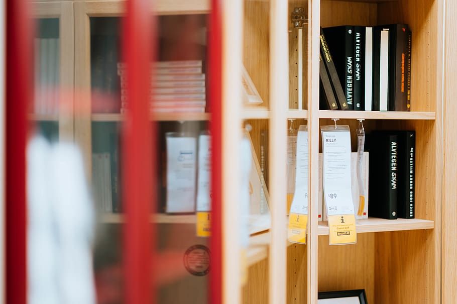 Brown Wooden Bookcase, Shelf, Furniture, Library, Room, - Shelf - HD Wallpaper 