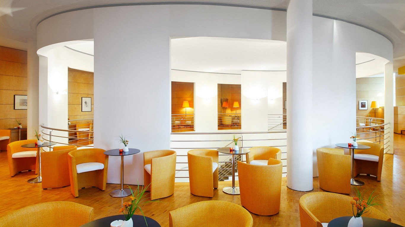 Download Laptop Room Desktop Wallpaper Id - Interior Design For Restaurants In India - HD Wallpaper 