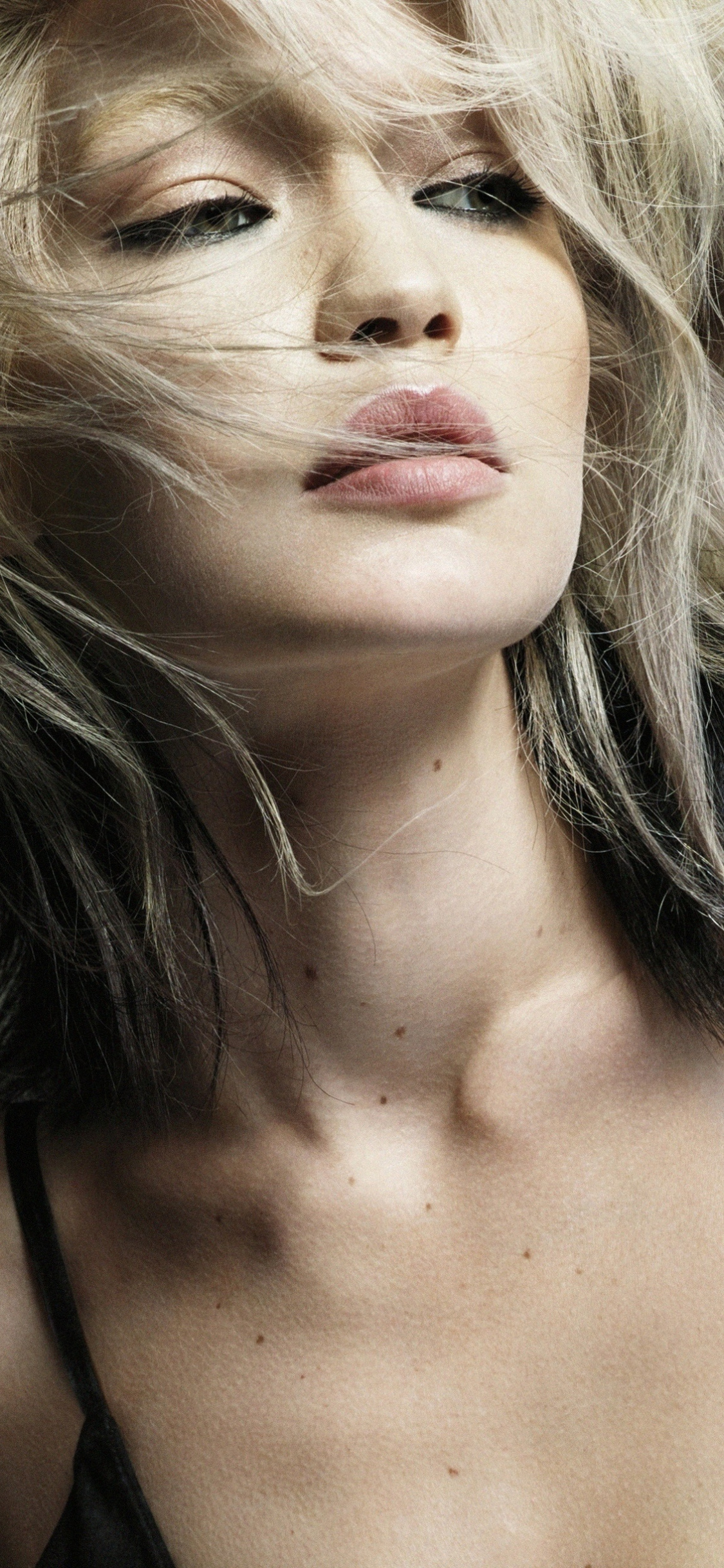 Gigi Hadid, Blonde And Gorgeous, Fashion Model, 2018, - Mert Alas Marcus Piggott Gigi Hadid W Magazine - HD Wallpaper 