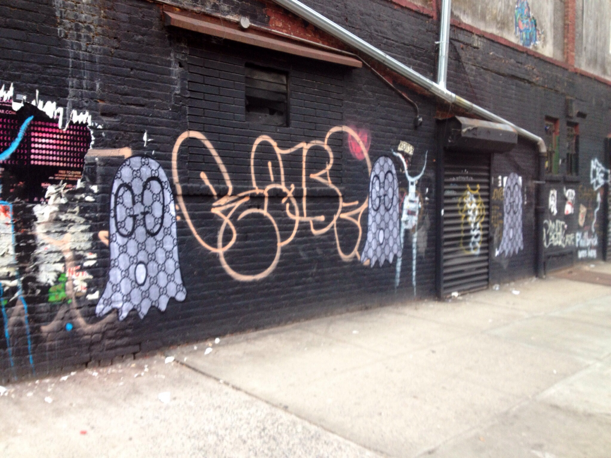 20140419-183632 - Gucci Ghost Nyc - HD Wallpaper 