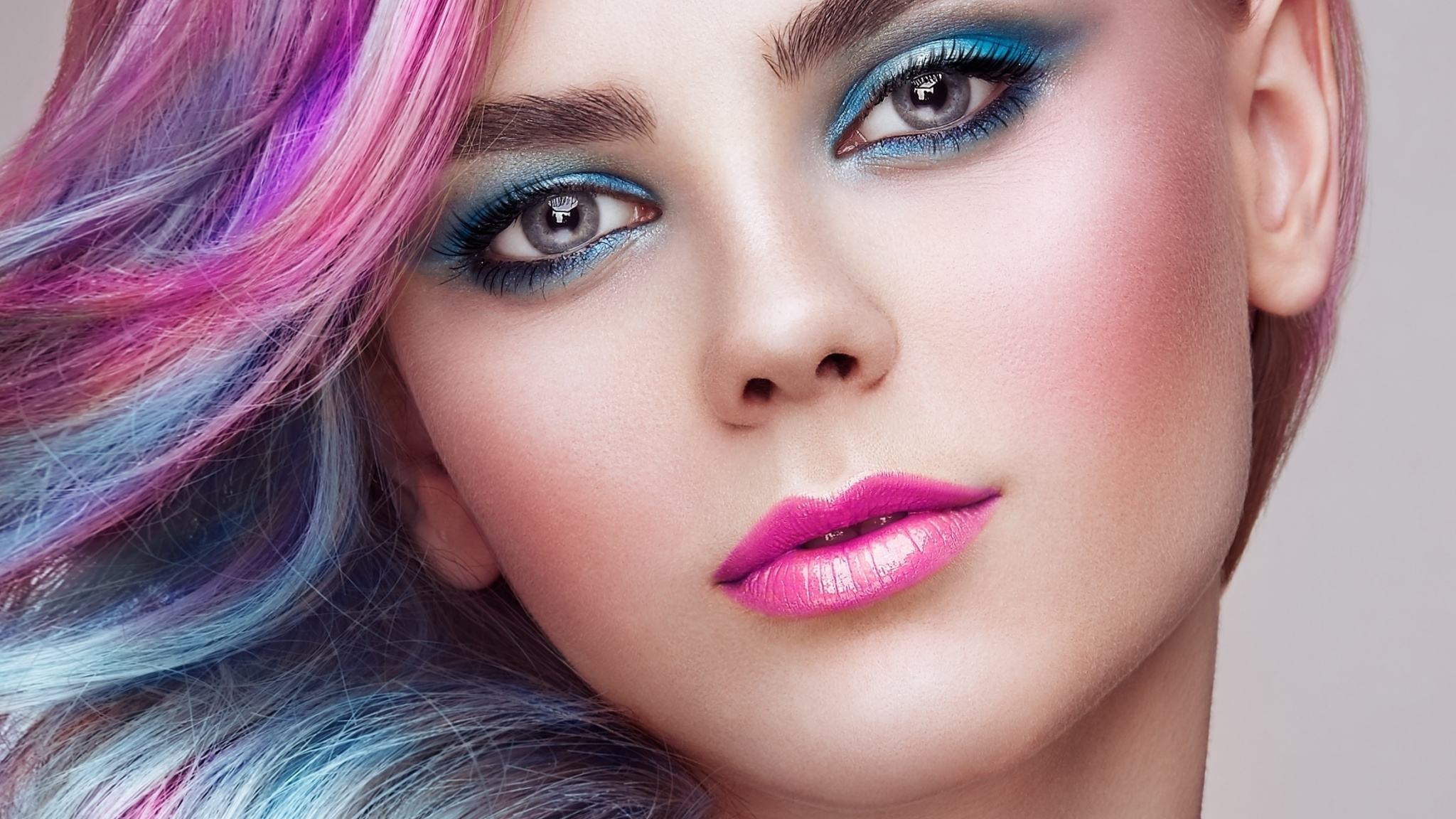 Color Hair, Girl Model, Makeup, Close Up, Wallpaper - Hair Color Model Hd -  2048x1152 Wallpaper 