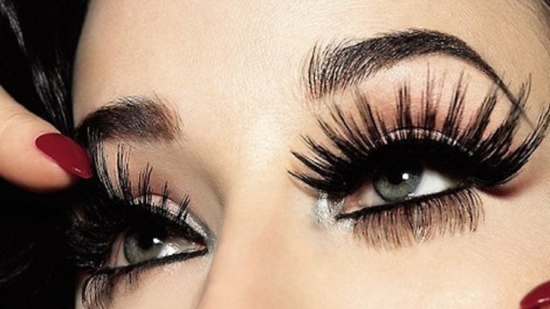 Makeup Wallpaper Tumblr Wallpapers Kid - Crazy Long Fake Eyelashes - HD Wallpaper 