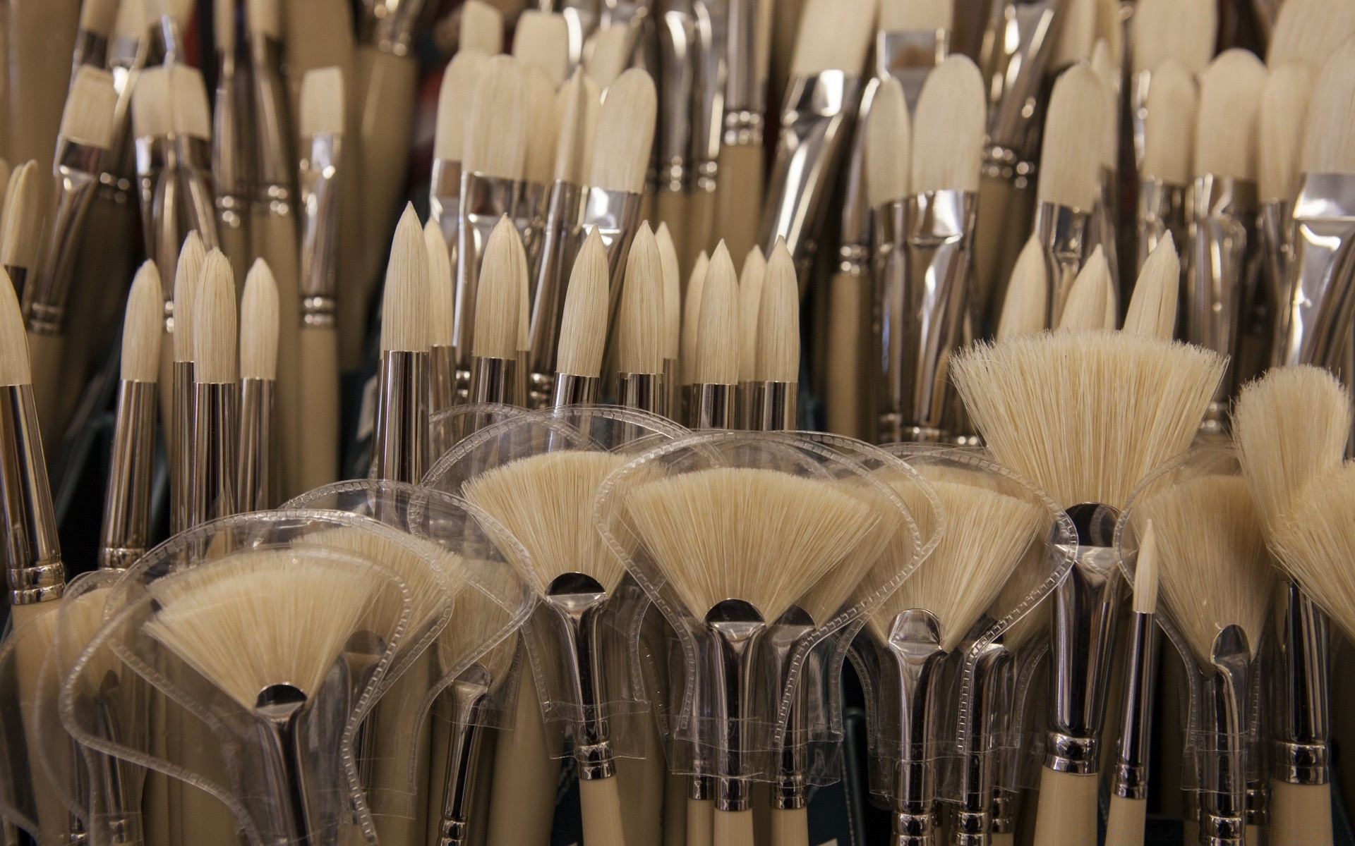 Macro Brush Indoors Fashion Merchandise Set Equipment - 16:10 Aspect Ratio - HD Wallpaper 