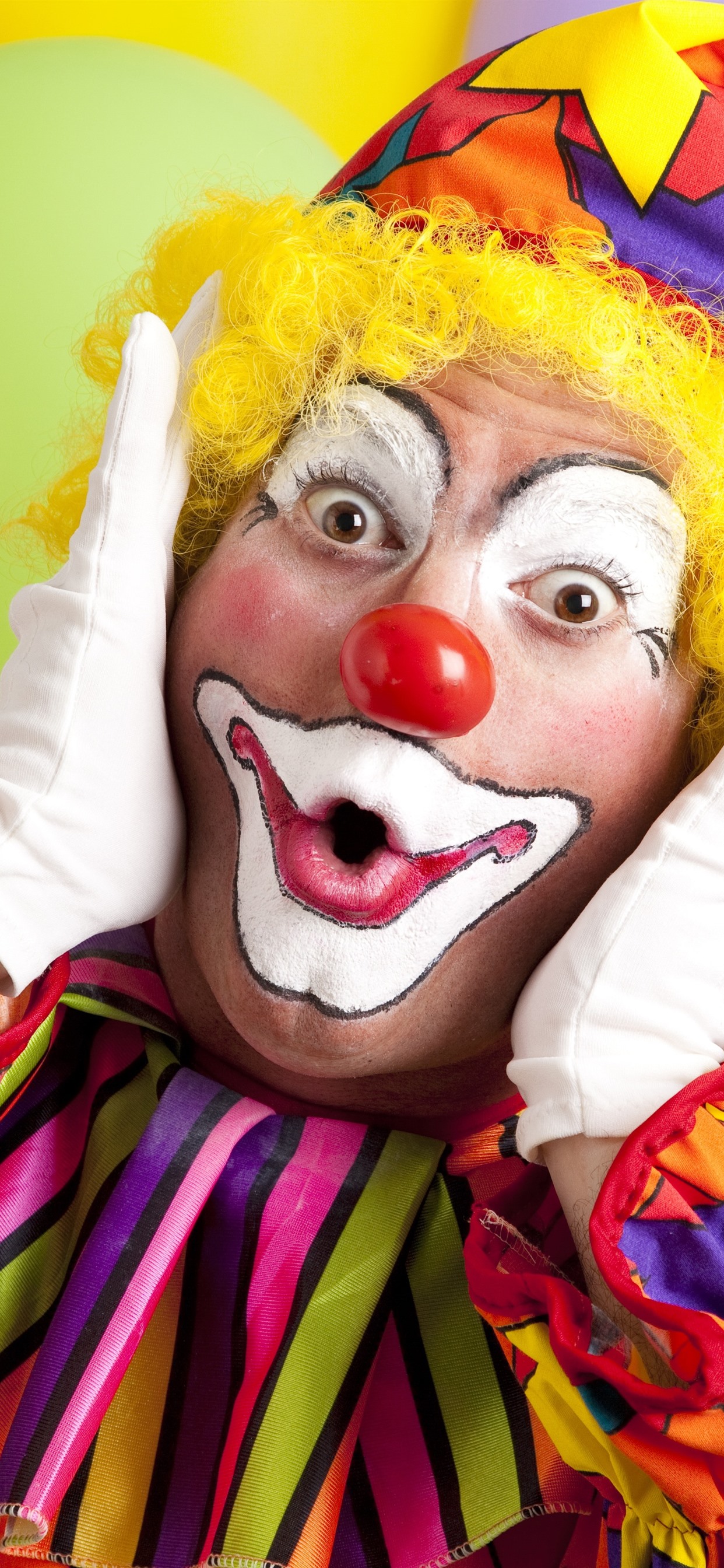 Iphone Wallpaper Clown, Colorful Clothes, Makeup - Clown - HD Wallpaper 