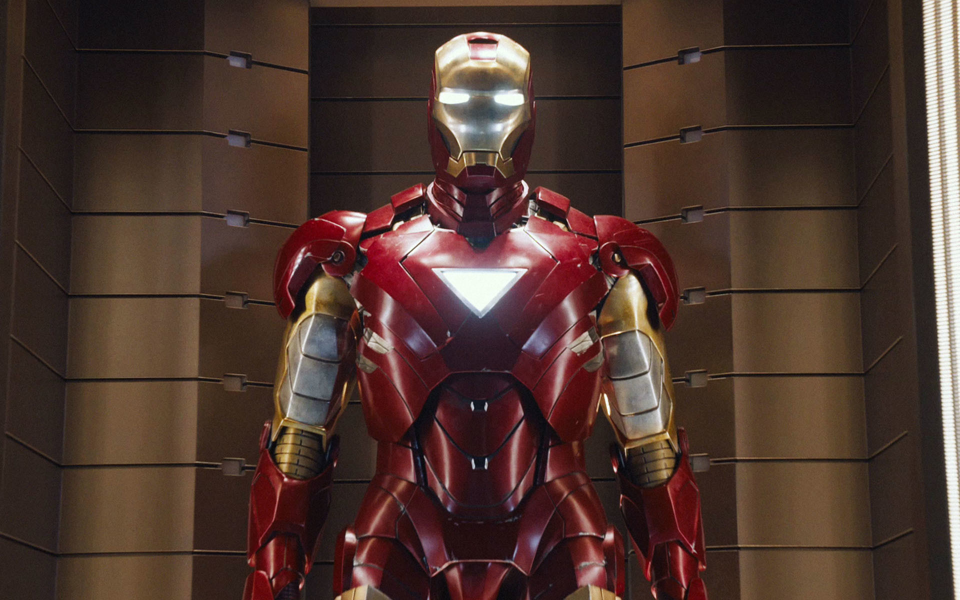 Ultra Hd Iron Man Hd 4k 
 Data-src - Iron Man Suit The Avengers 2012 - HD Wallpaper 