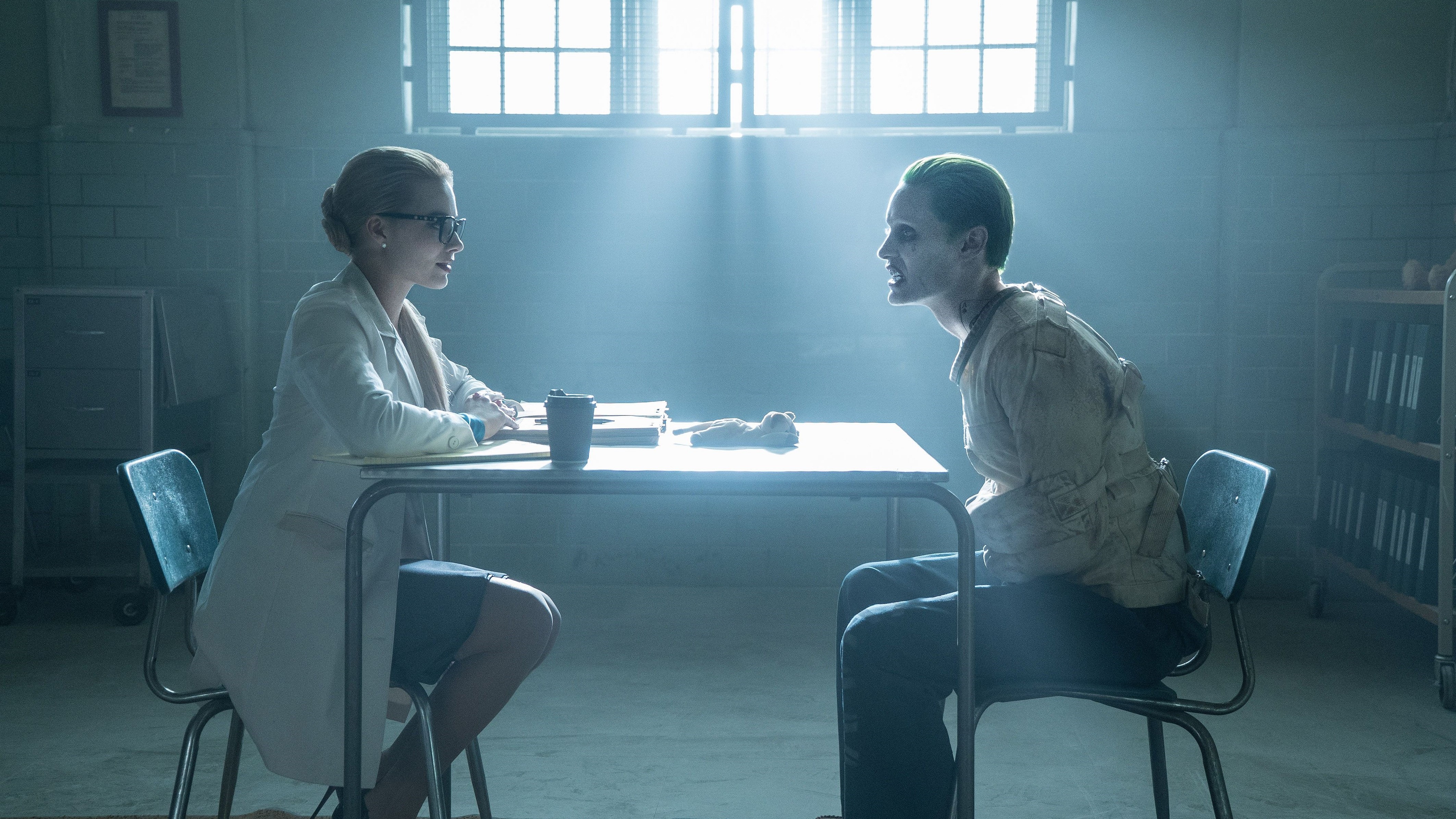Margot Robbie Suicide Squad With Joker - HD Wallpaper 