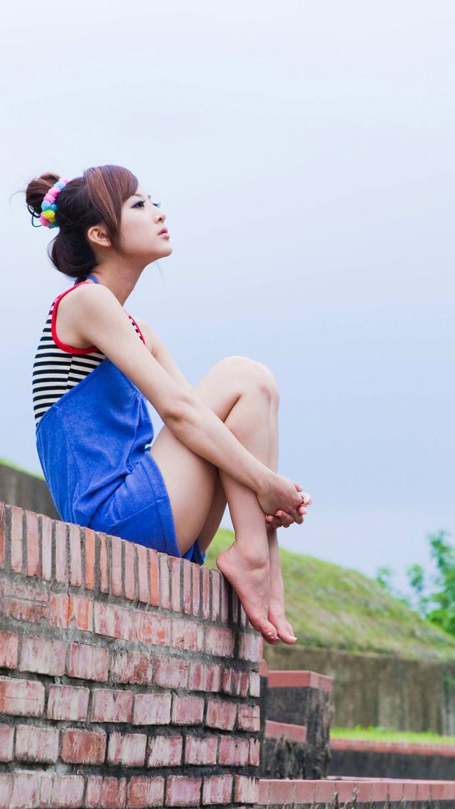 Cute Asian Girl Iphone 5s Wallpaper Download - HD Wallpaper 