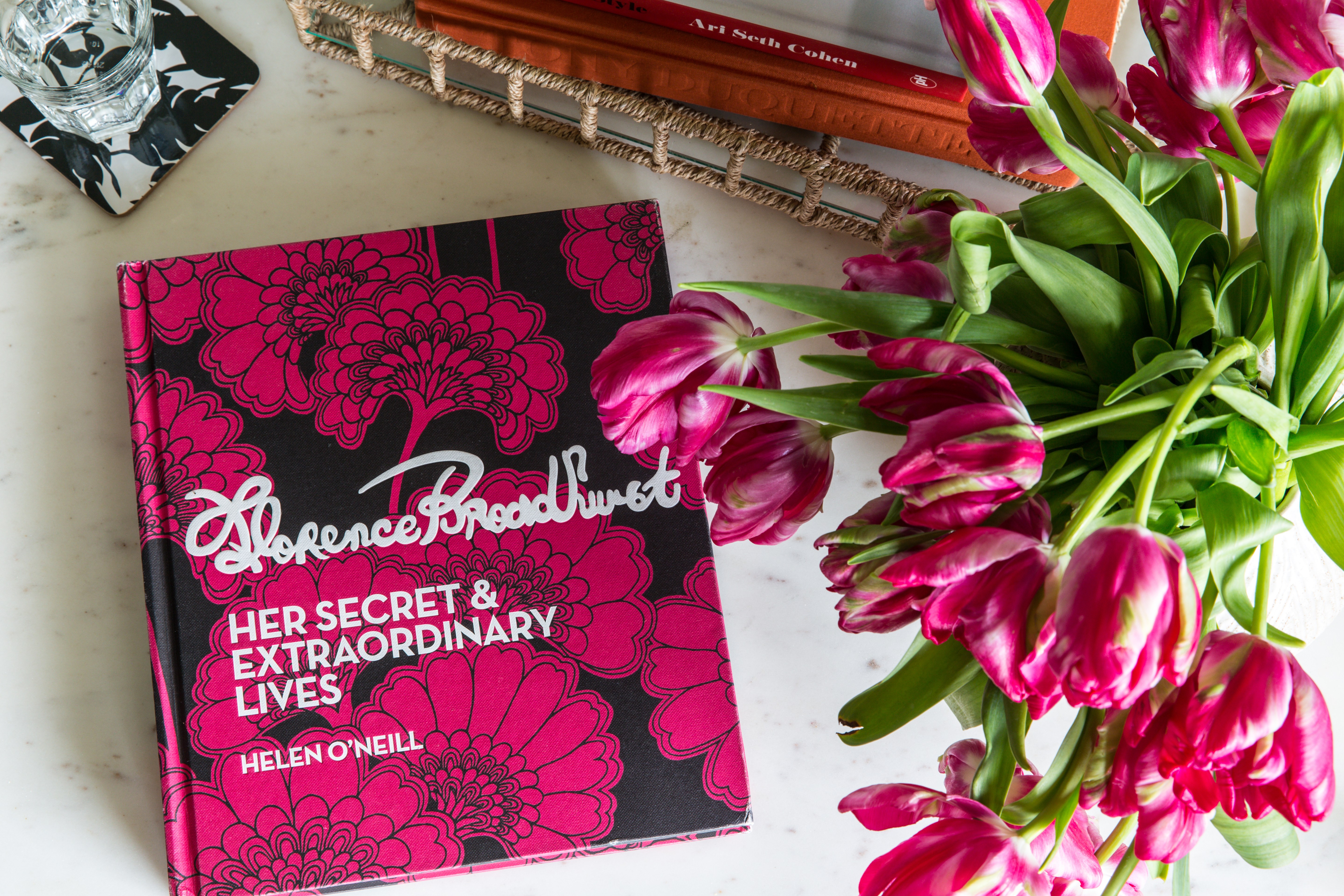 Lady Tulip - HD Wallpaper 