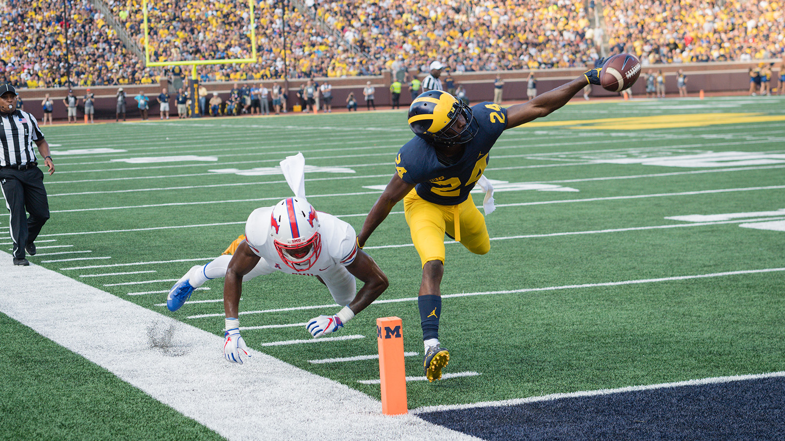 Lavert Hill - HD Wallpaper 