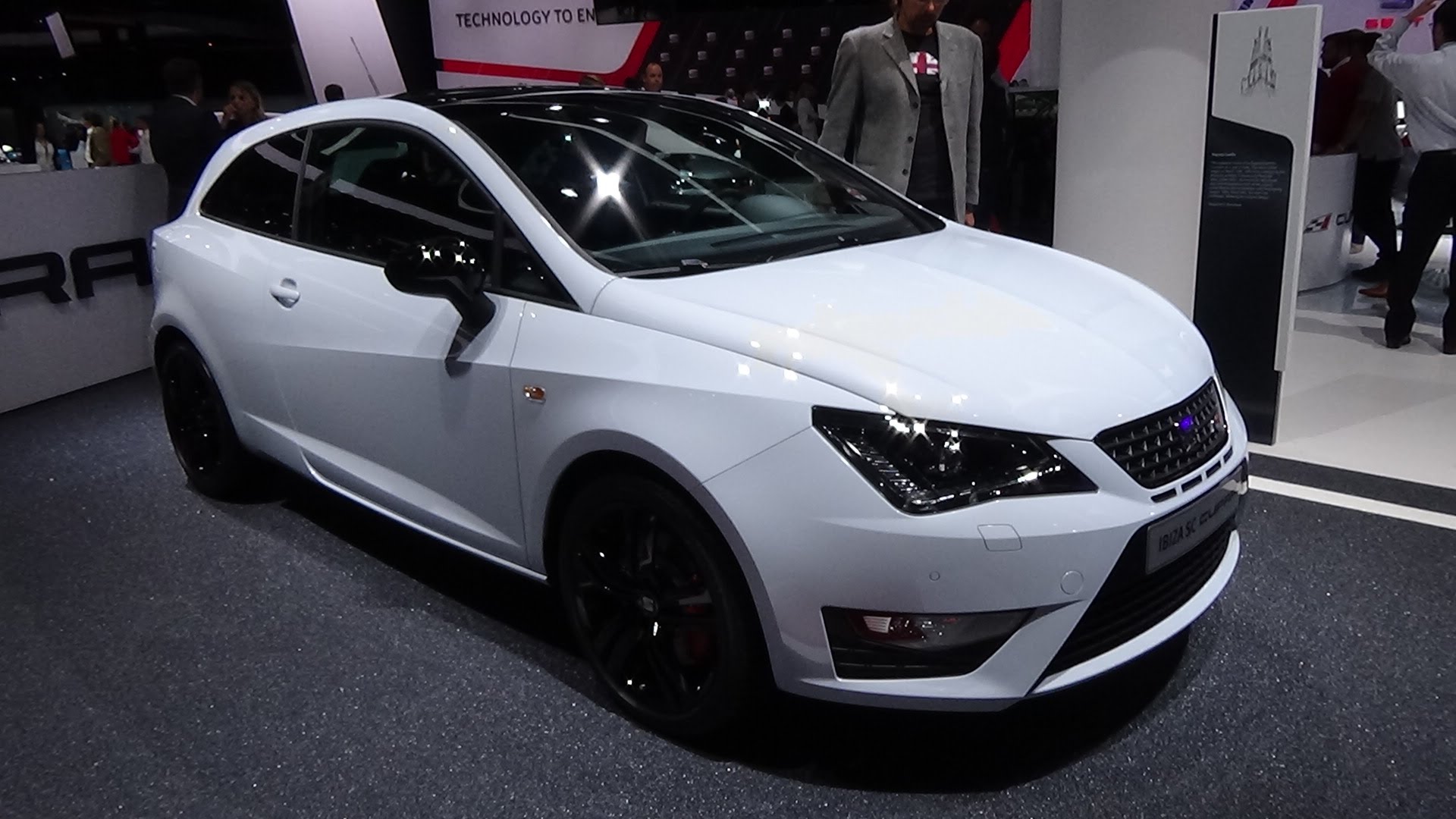 Seat Ibiza Wallpaper Hd - Seat Ibiza 2015 Interior - HD Wallpaper 