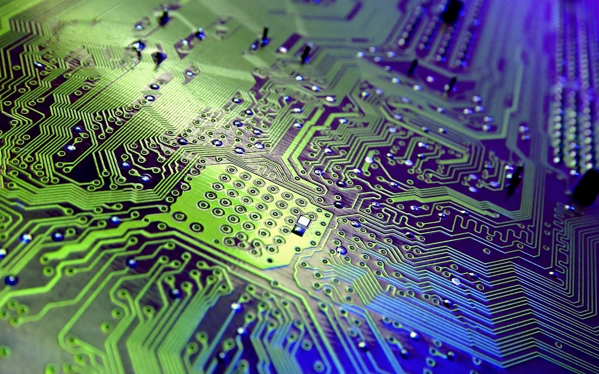 Pin By Klus G On Circuit Board Pinterest Wallpapers, - Circuit Board Up Close - HD Wallpaper 