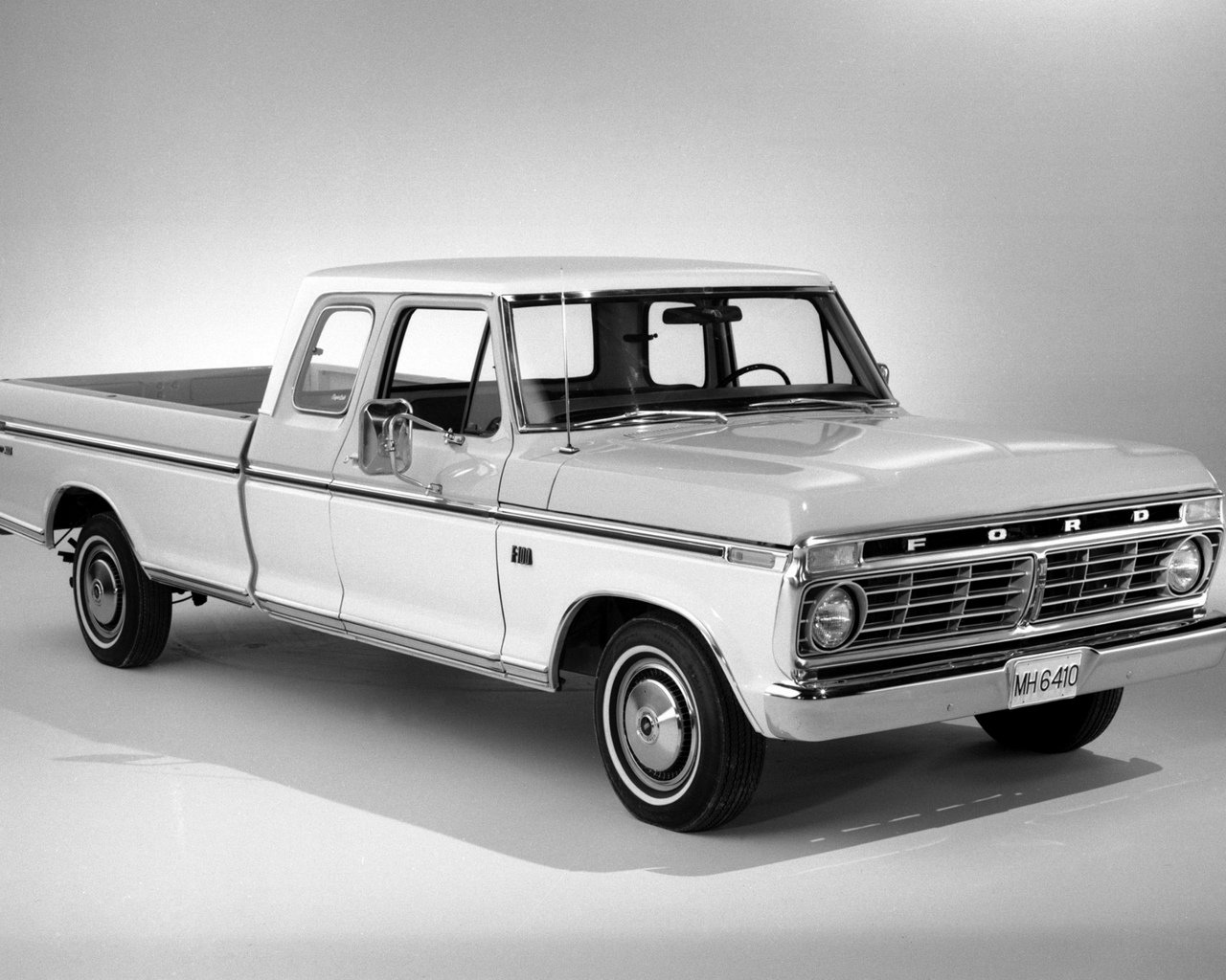 Free Download Ford F-150 Wallpaper Id - 1974 Ford Truck F150 - HD Wallpaper 