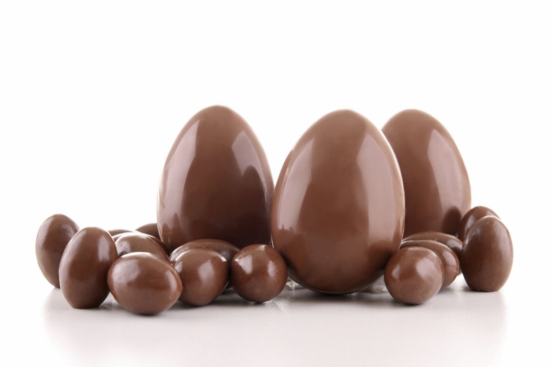 Download Wallpaper Different Kind Of Easter Chocolate - Uovo Di Cioccolata - HD Wallpaper 