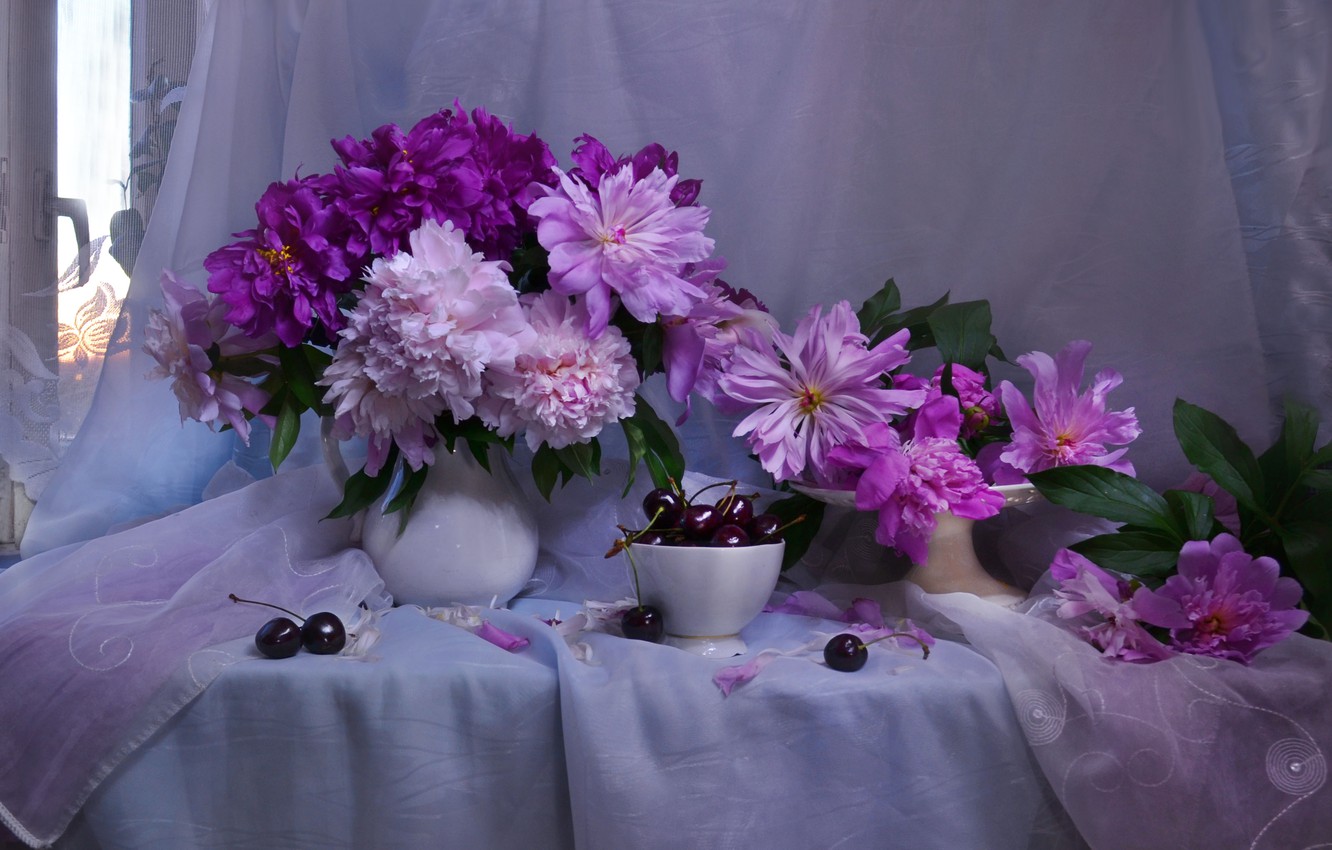 Photo Wallpaper Flowers, Berries, Window, Vase, Pitcher, - Bouquet - HD Wallpaper 