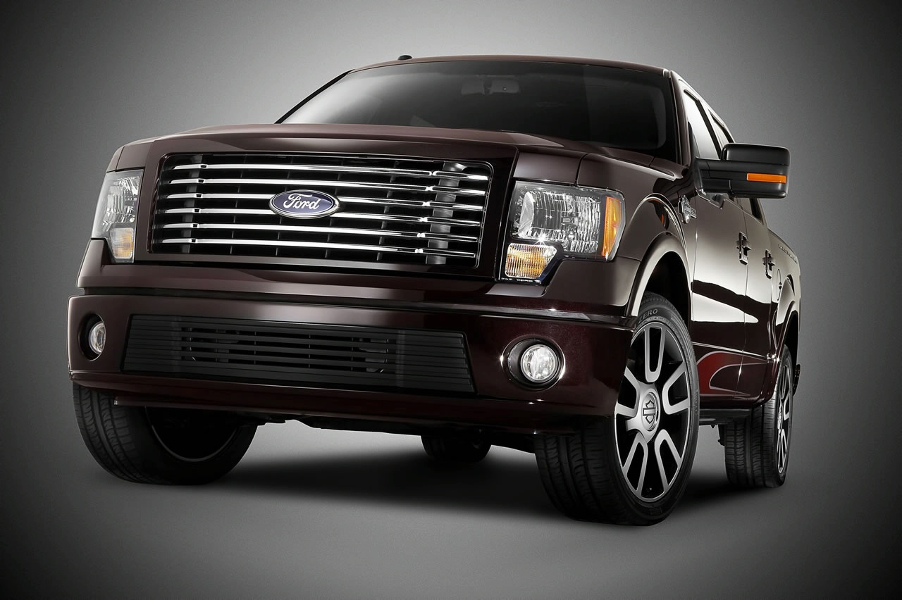 2010 Ford F150 Harley Davidson Engine - HD Wallpaper 