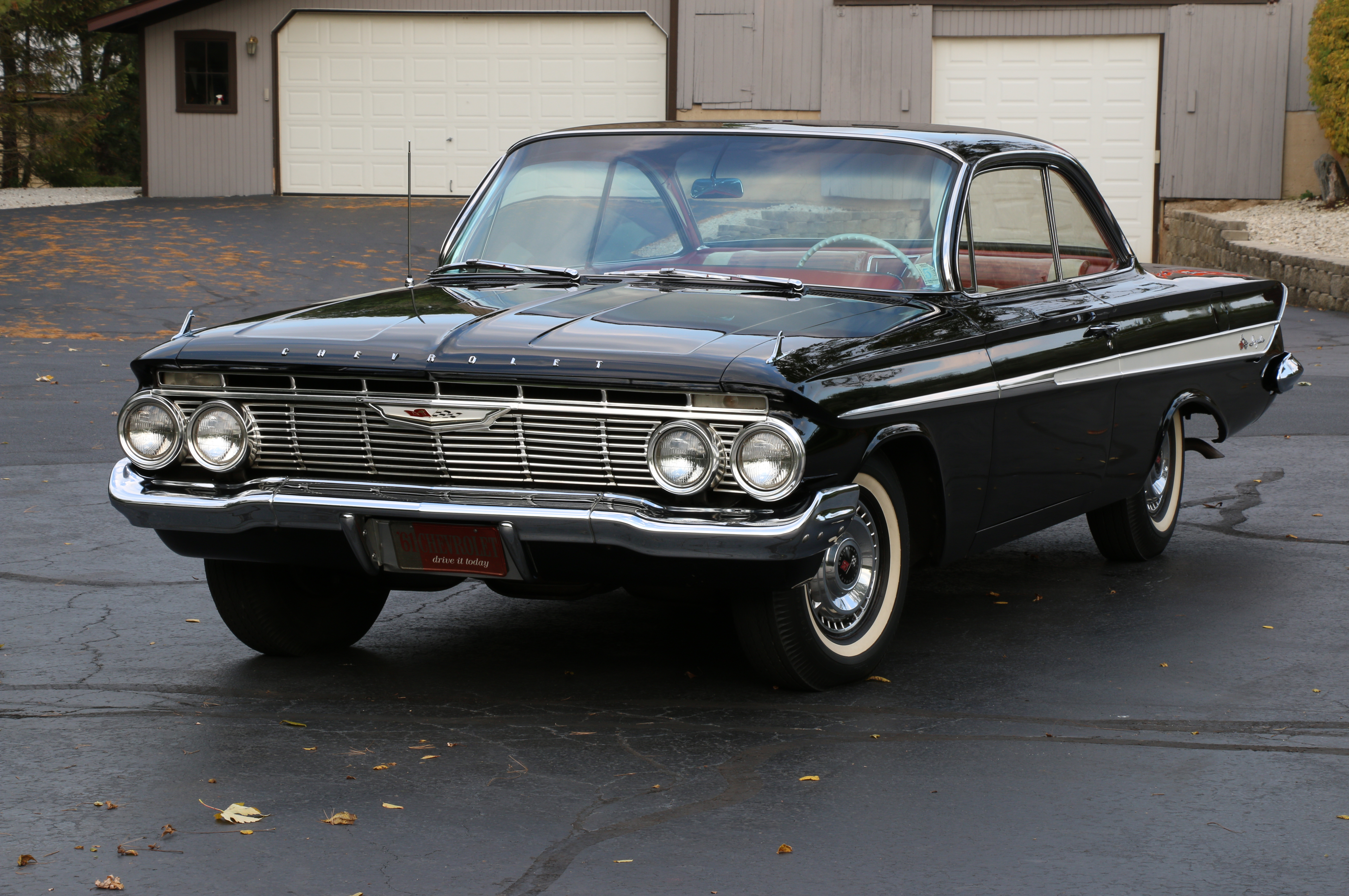 Impala Pics, Animal Collection - Chevrolet Impala 1961 - HD Wallpaper 