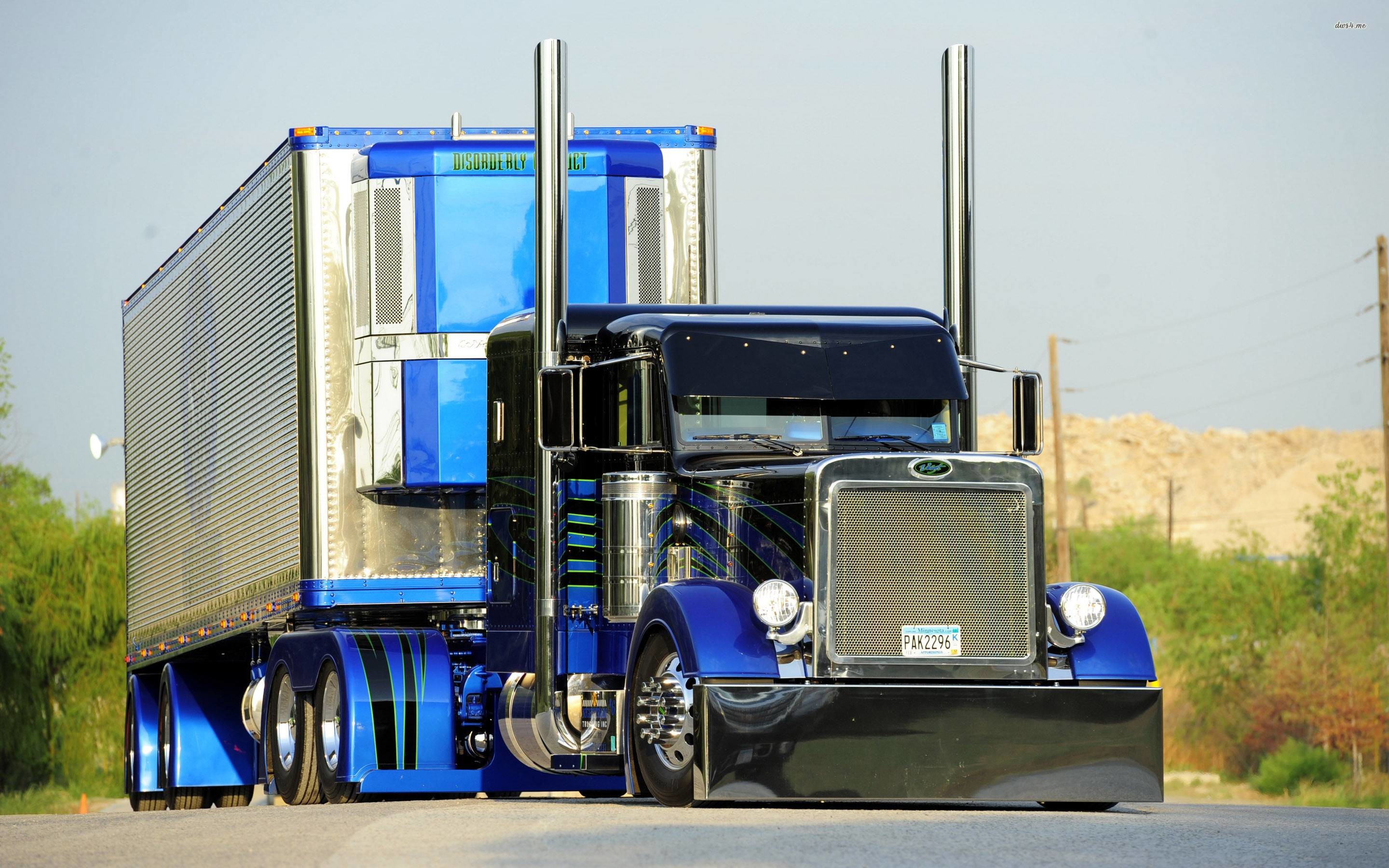 2880x1800, Peterbilt Truck Wallpaper - Custom Semi Trucks - HD Wallpaper 