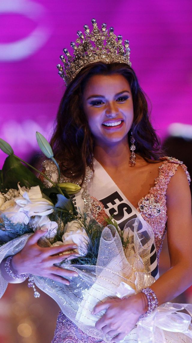 Clarissa Molina, Miss Universe 2015, Miss Dominican - Miss Repoblica Dominican - 640x1138 Wallpaper Clarissa Molina, Miss Universe 2015, Miss Dominican - Miss Repoblica Dominican - 640x1138 Wallpaper
