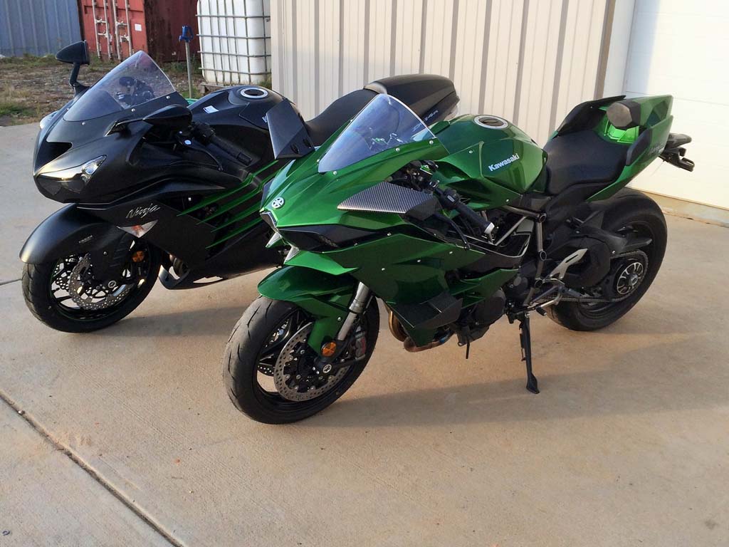 Zx 14r Vs H2 - HD Wallpaper 