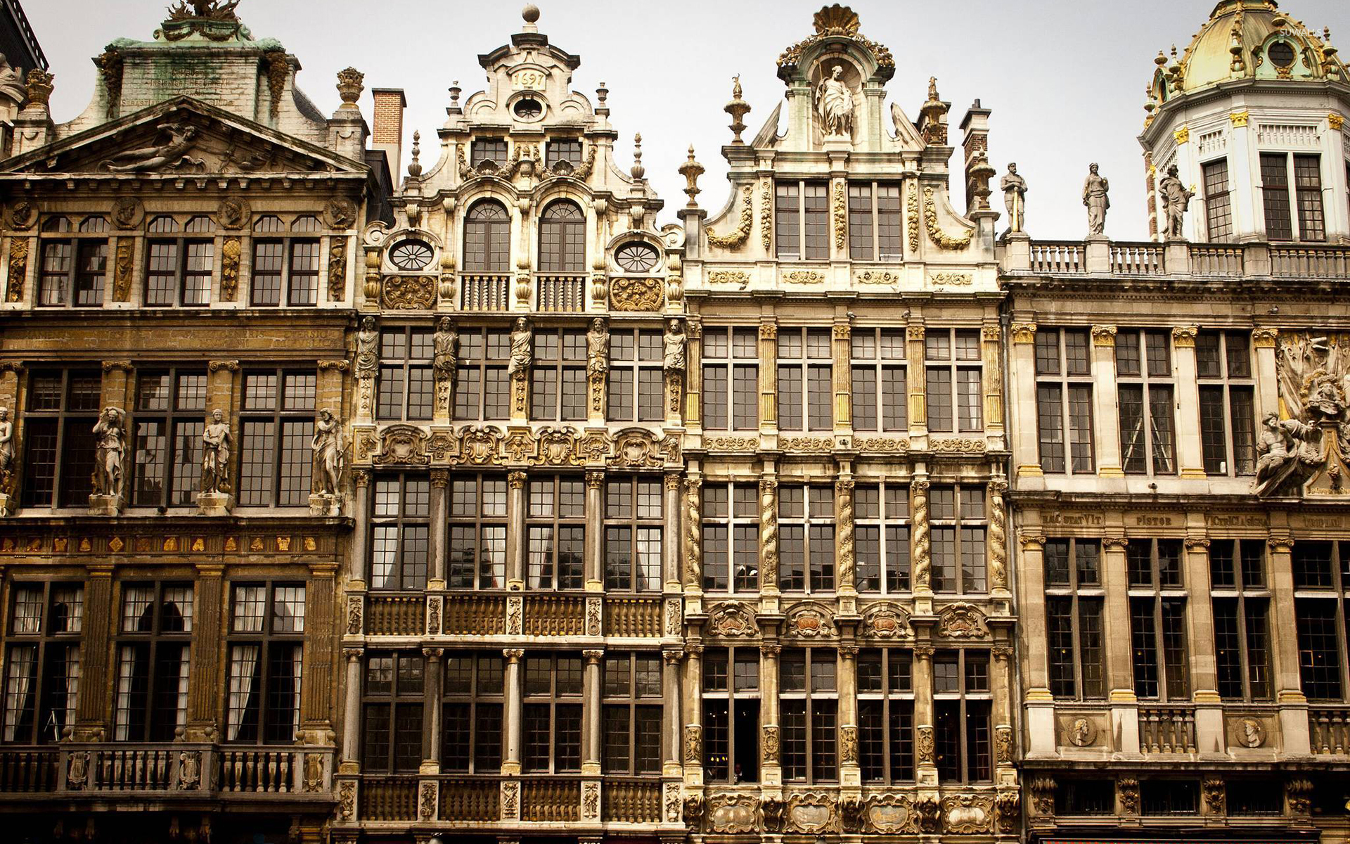 Grand Place - HD Wallpaper 