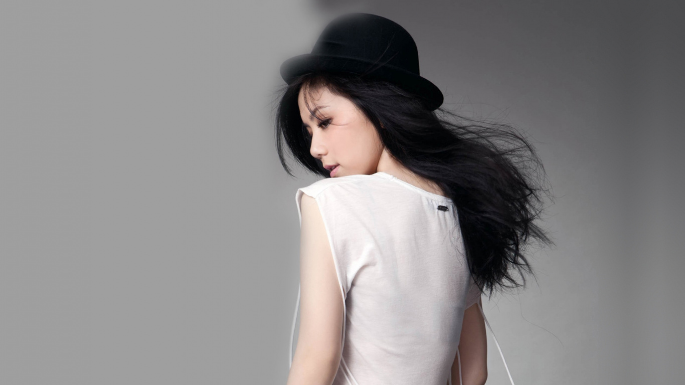 Asian Women Wallpaper - HD Wallpaper 