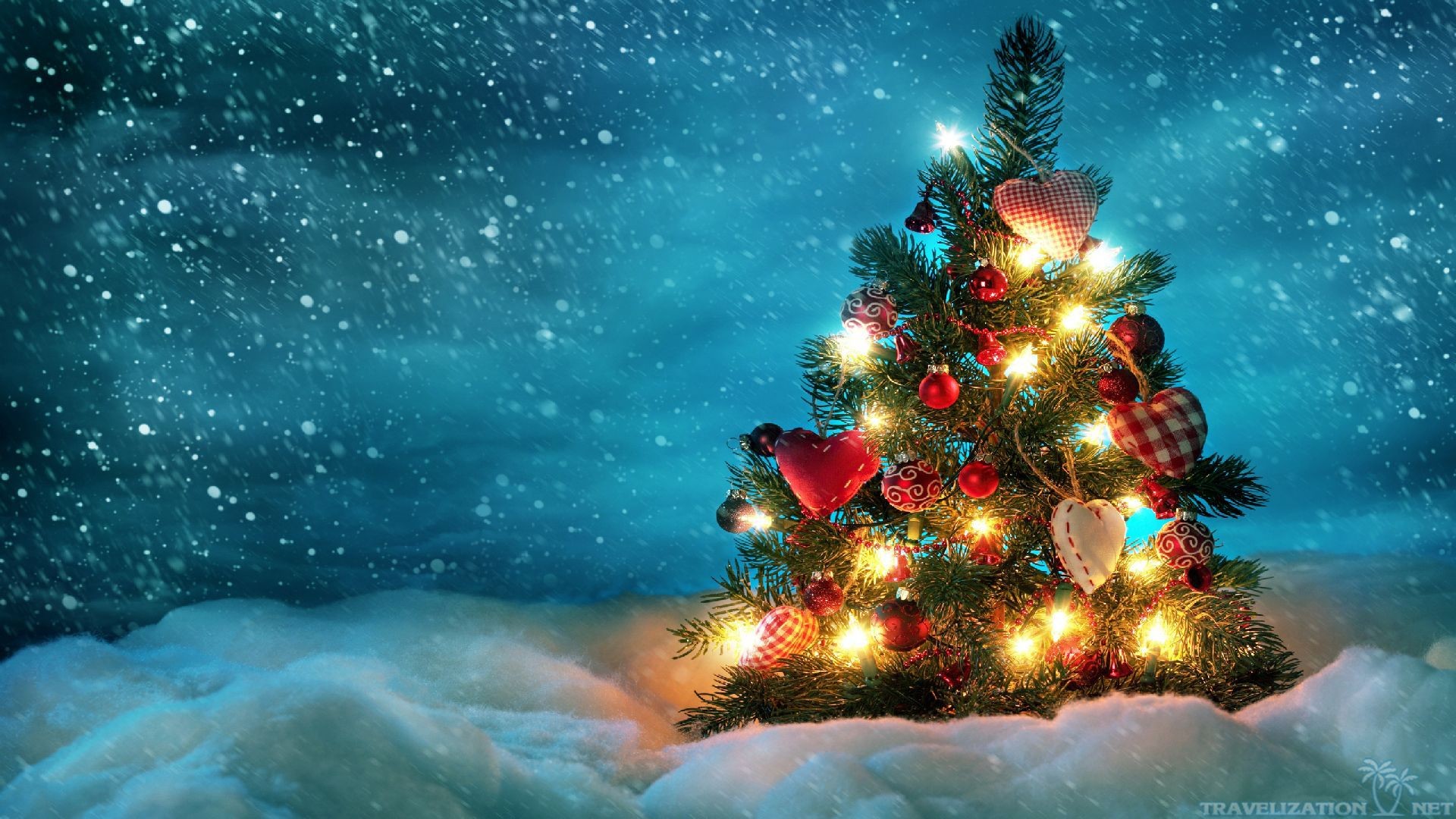 Beautiful Trees Hd Wallpapers P 1366ã768 Beautiful - Snowy Christmas Backgrounds - HD Wallpaper 