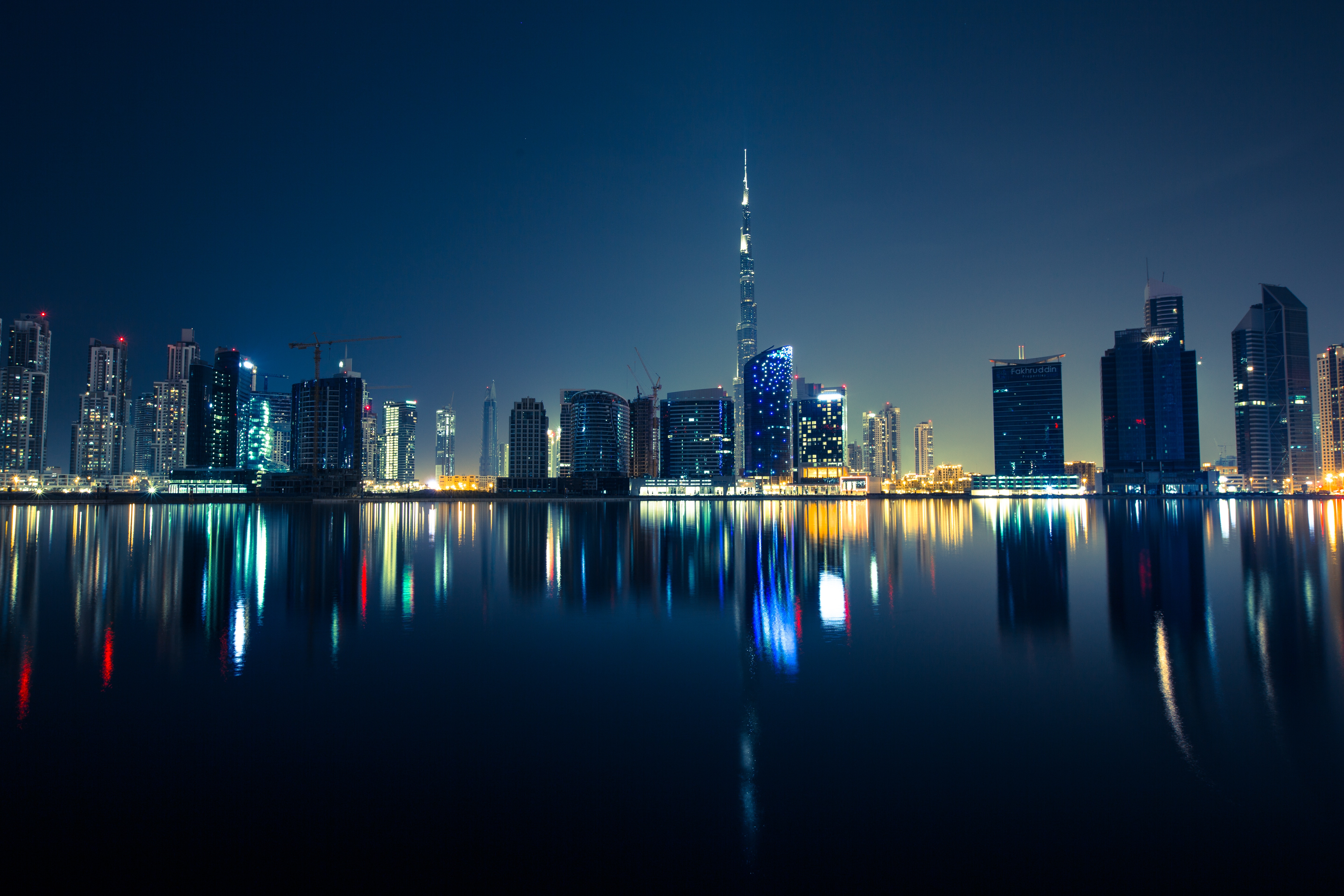 Dubai United Arab Emirates Skyline - HD Wallpaper 