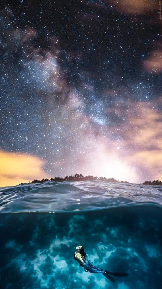 Iphone Wallpaper Space On Ocean - HD Wallpaper 