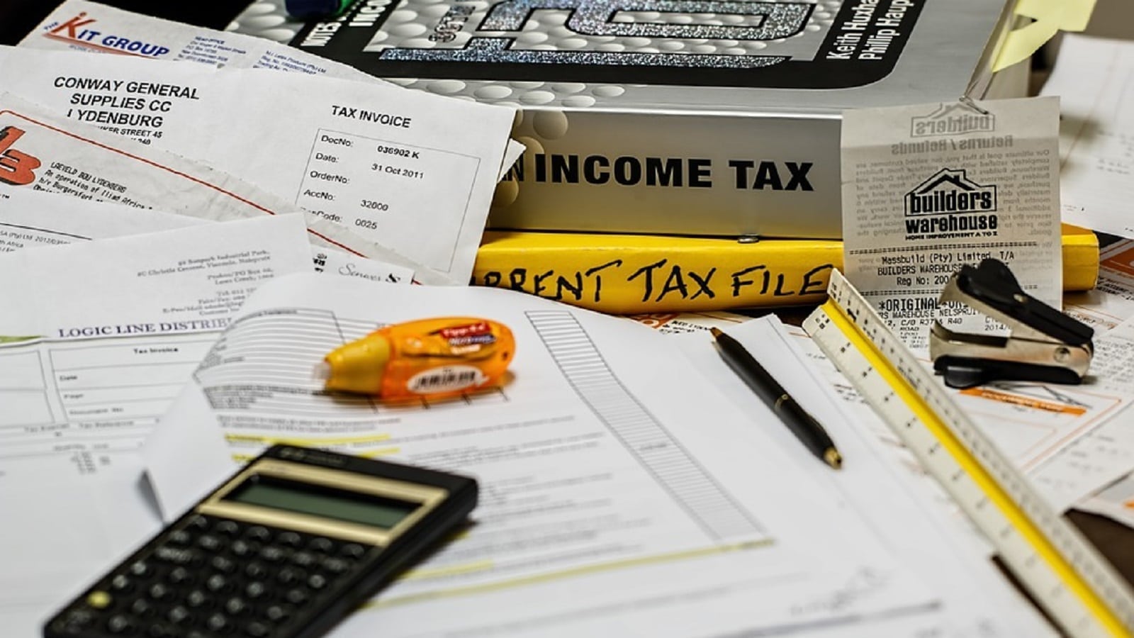 Income Tax Stock Photo - Deadline Of Filing Itrs Not Extended Do - HD Wallpaper 