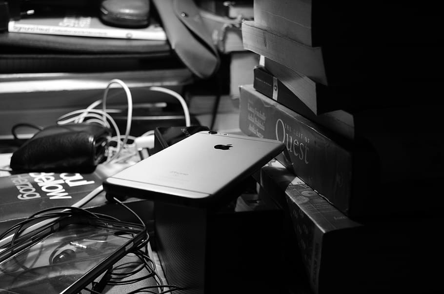 Iphone, Technology, Monochrome, Bnw, Black And White, - HD Wallpaper 