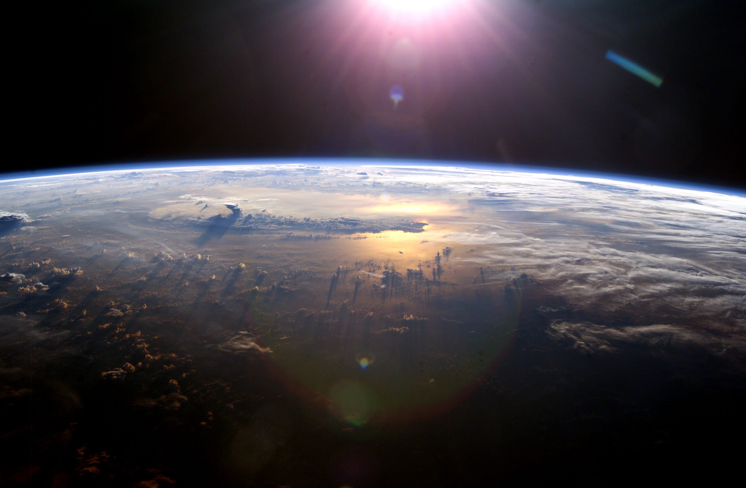 Imac Wallpapers - Earth From Atmosphere - HD Wallpaper 