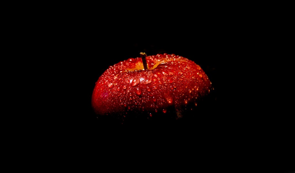 Fresh Red Apple Macro Black Background Wallpaper Download - Red Apple Wallpaper Black - HD Wallpaper 