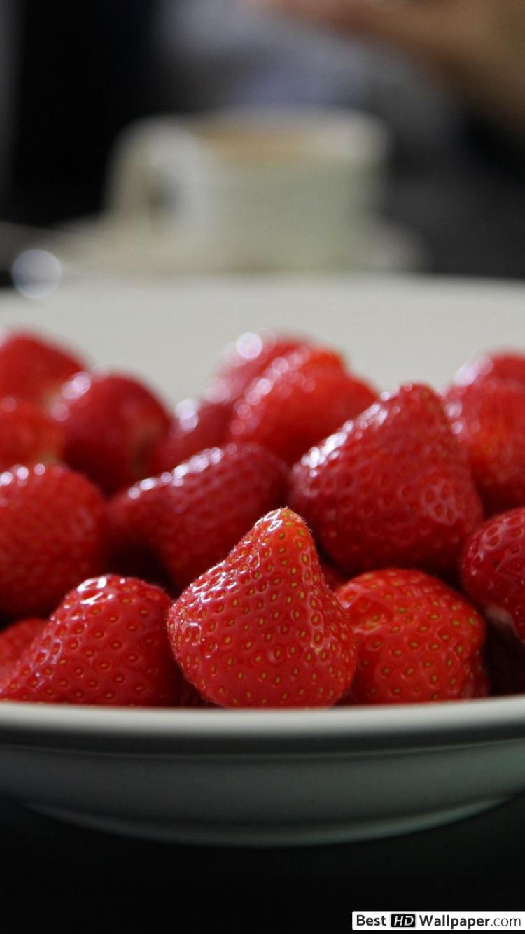 Strawberries In A Plate - 750x1334 Wallpaper - teahub.io