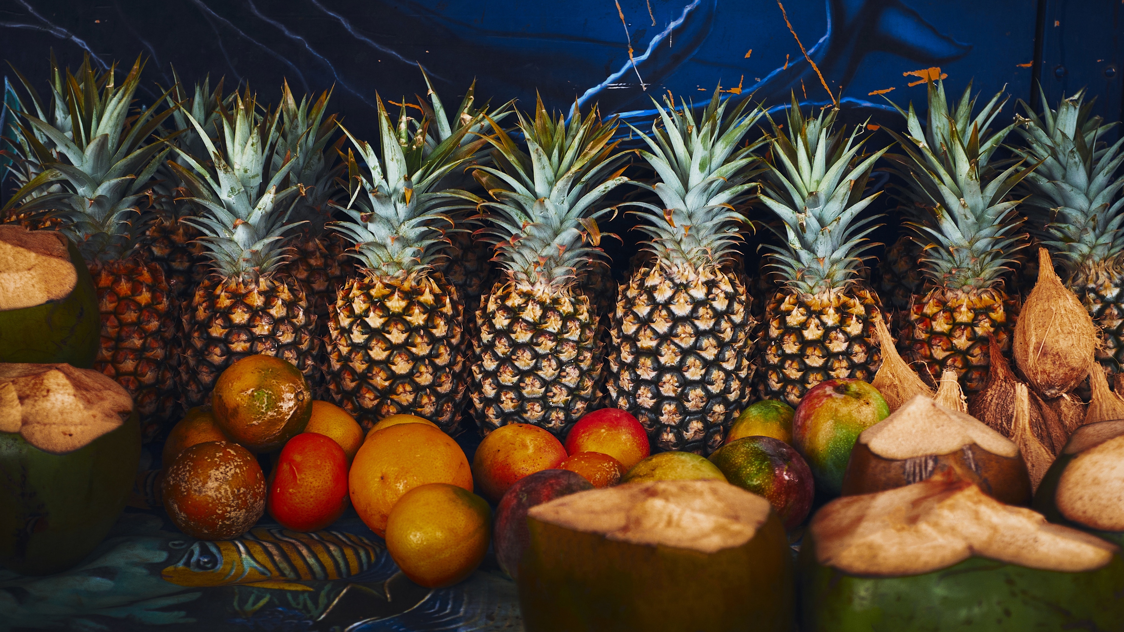 Wallpaper Pineapple, Fruit, Coconuts - Pineapple - HD Wallpaper 